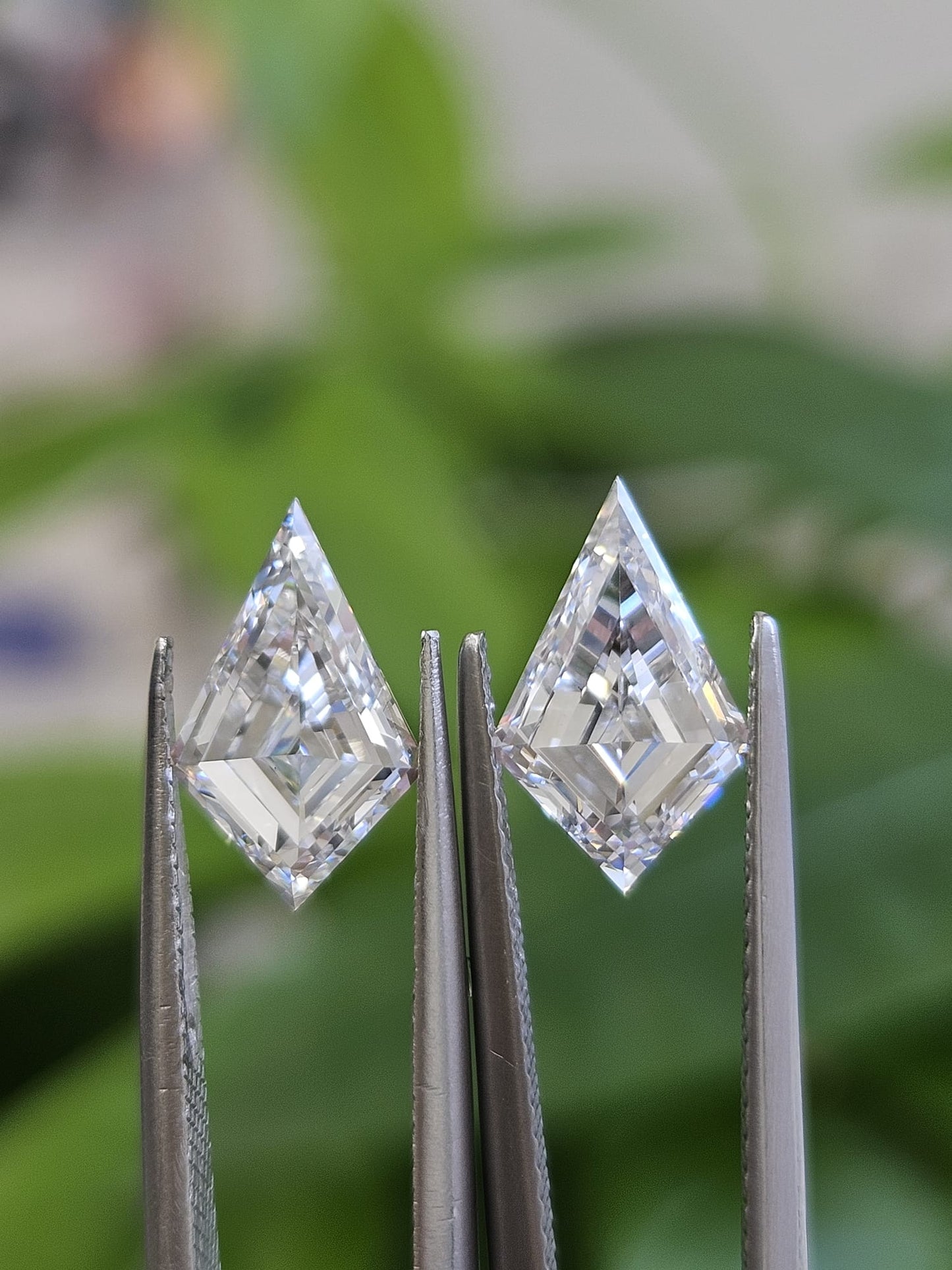 IGI 1.61CT + 1.61CT KITE PAIR E VS1