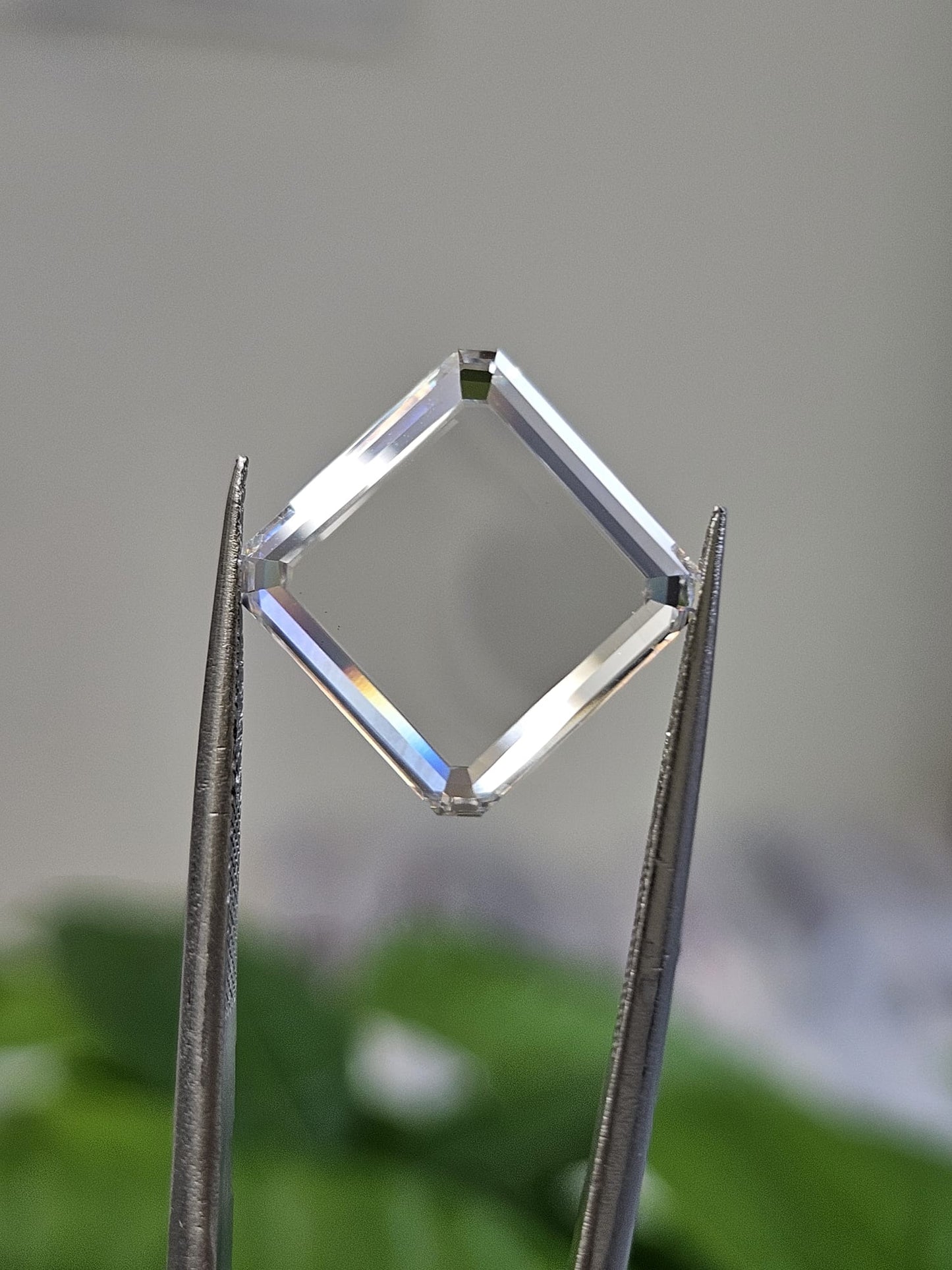 IGI 7.34CT PORTRAIT CUT E VVS2