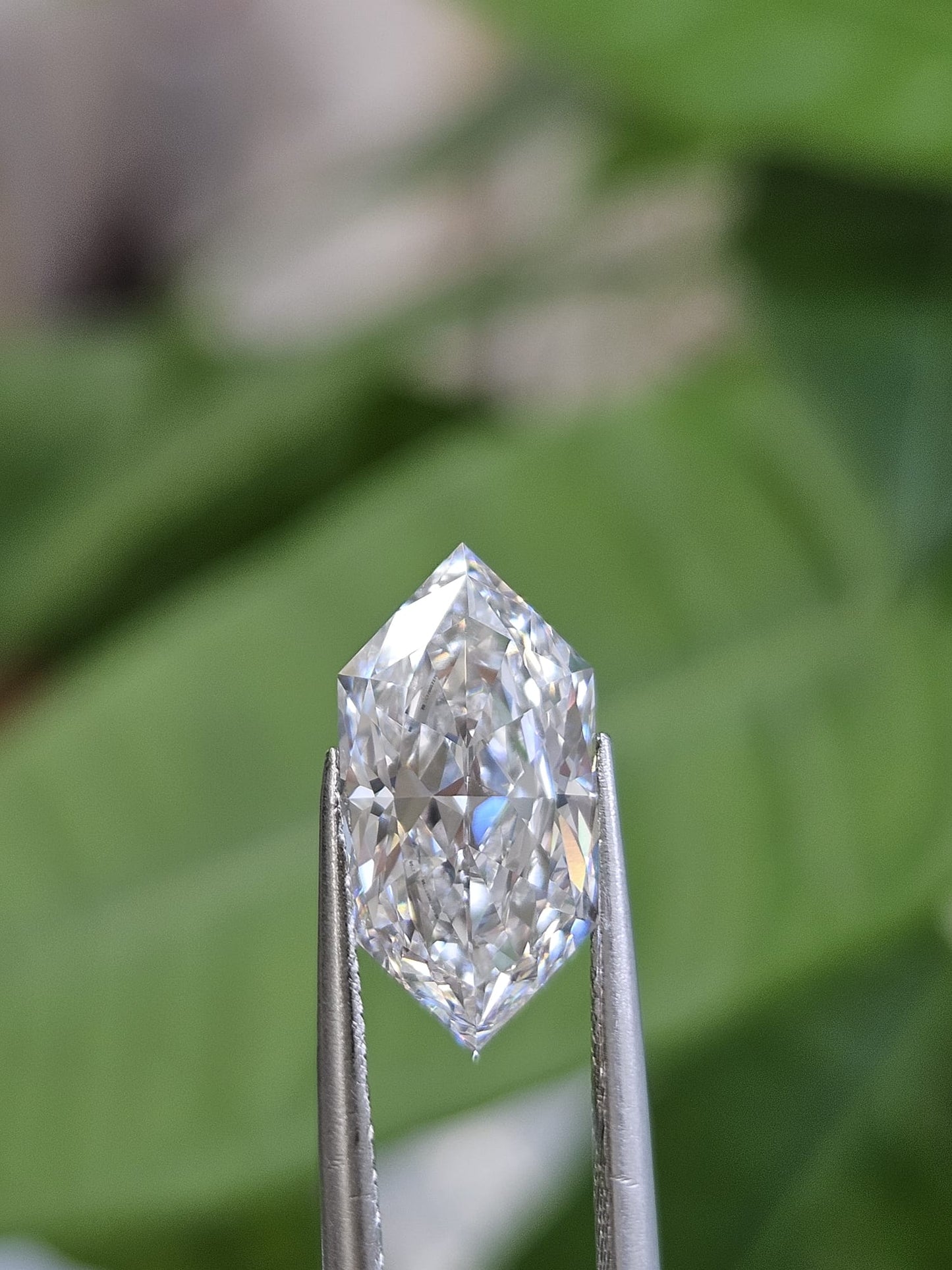 IGI 3.13CT HEXAGONAL D VVS2