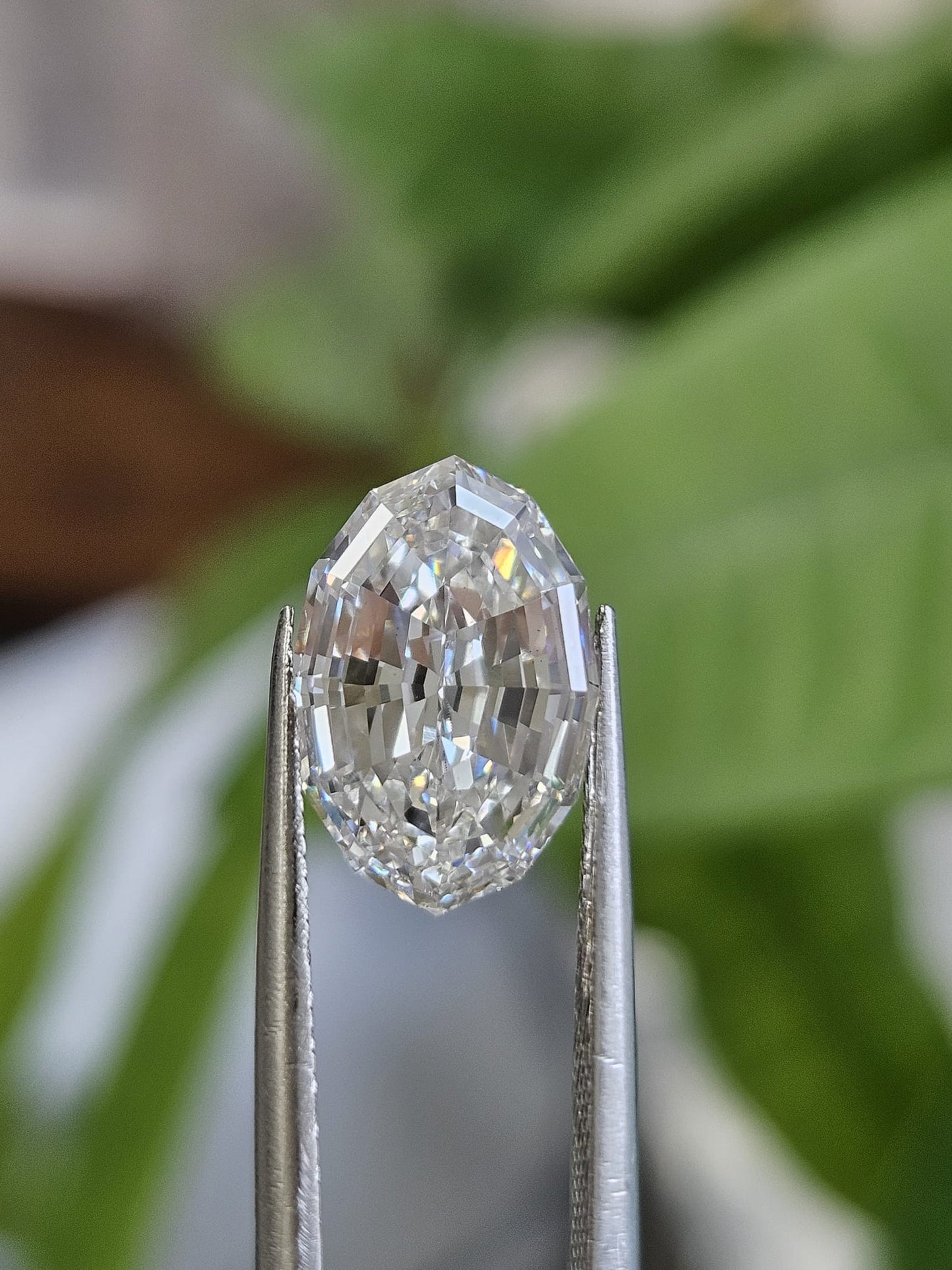 IGI 4.05CT OVAL STEP CUT F VS1