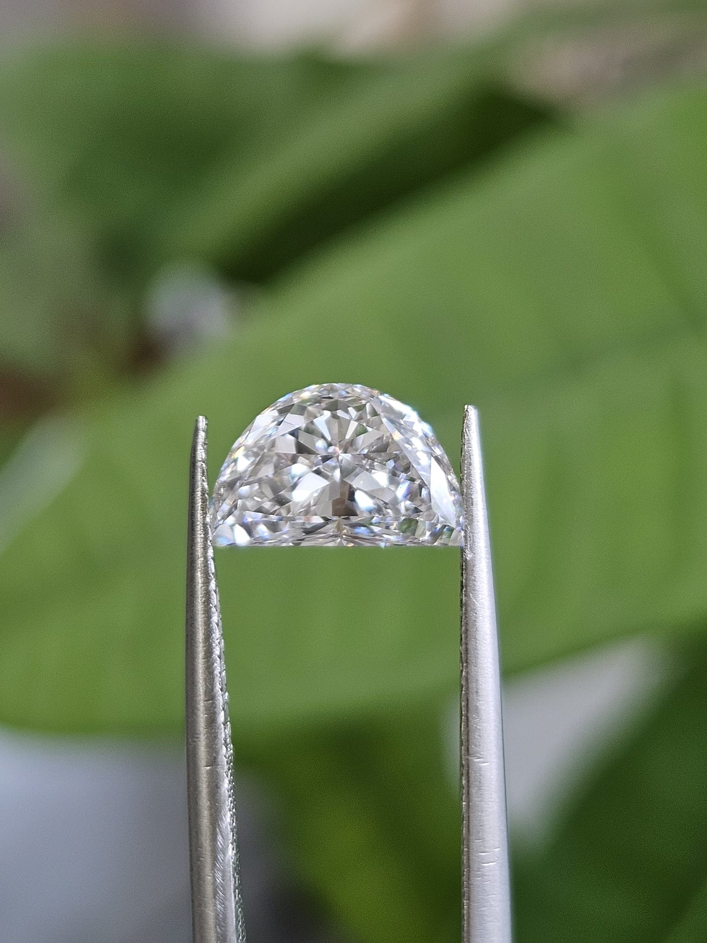 IGI 1.50CT HALF MOON D VS1