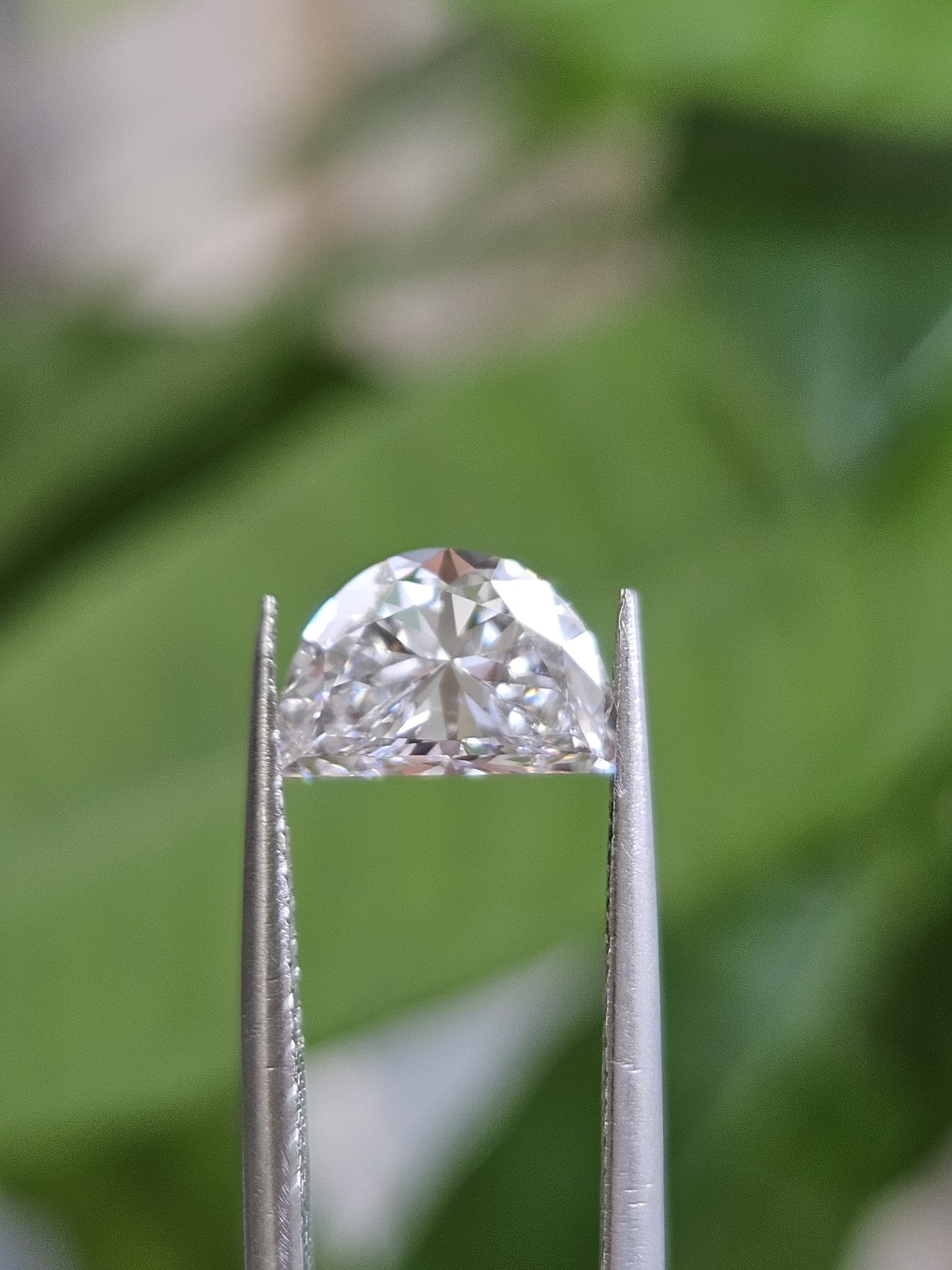 IGI 1.54CT HALF MOON D VVS2