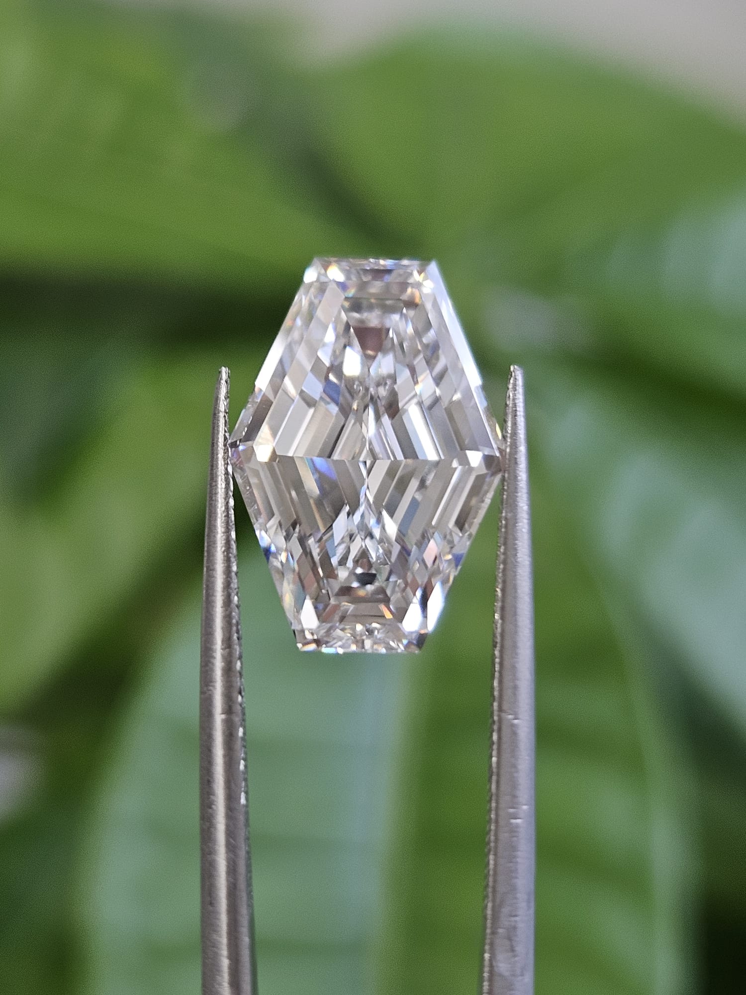 IGI 5.11CT LOZENGE STEP CUT F VS1