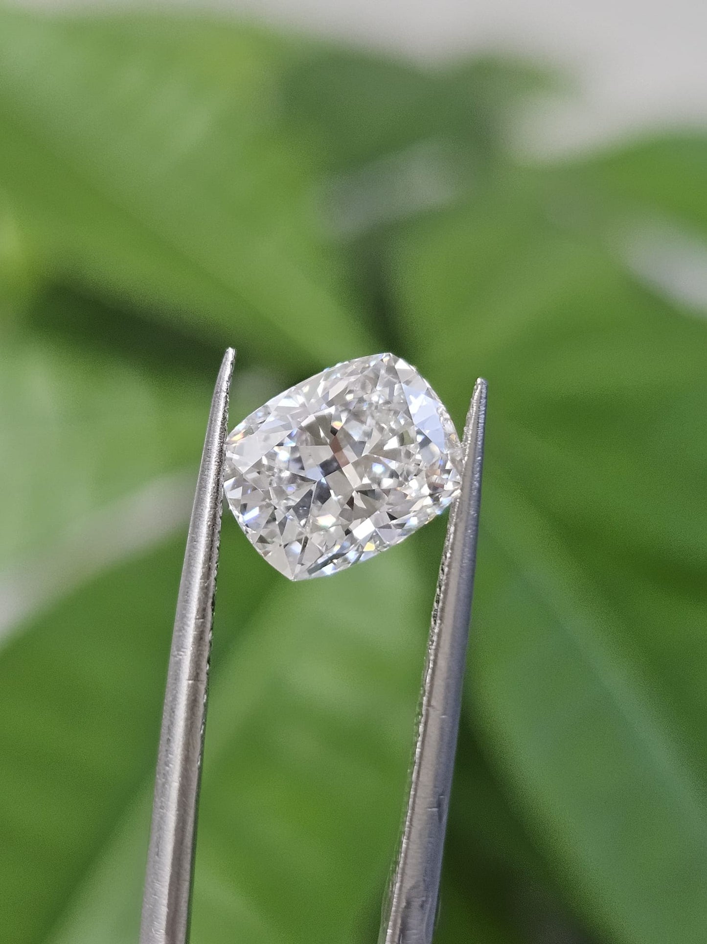 IGI 2.08CT CUSHION E VVS2