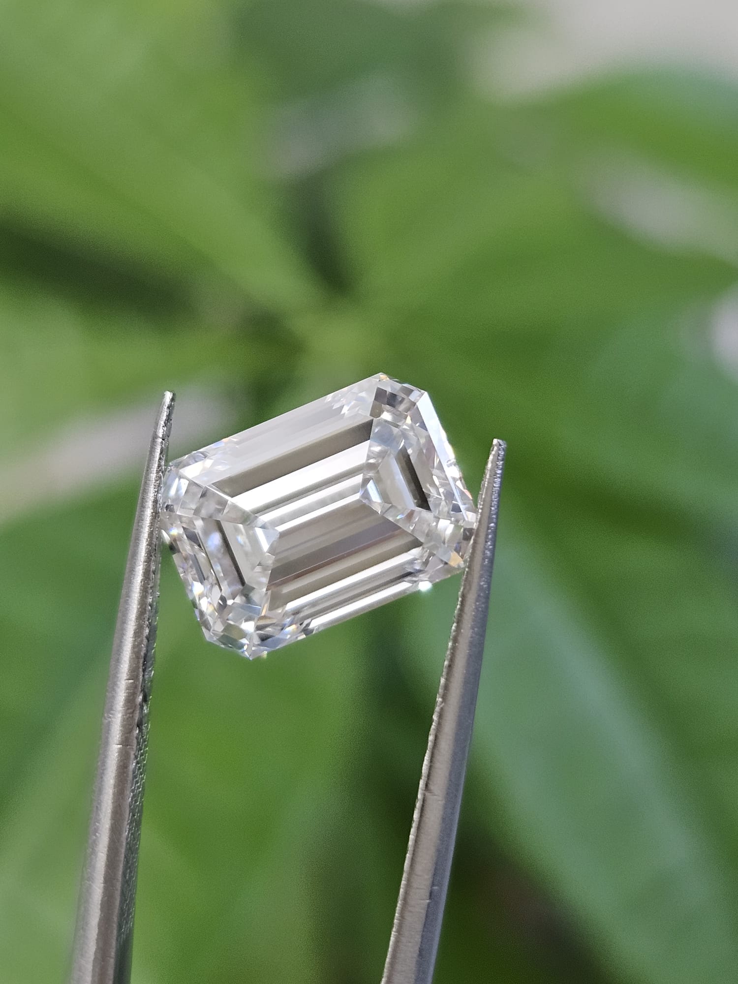 IGI 3.50CT EMERALD E VVS2