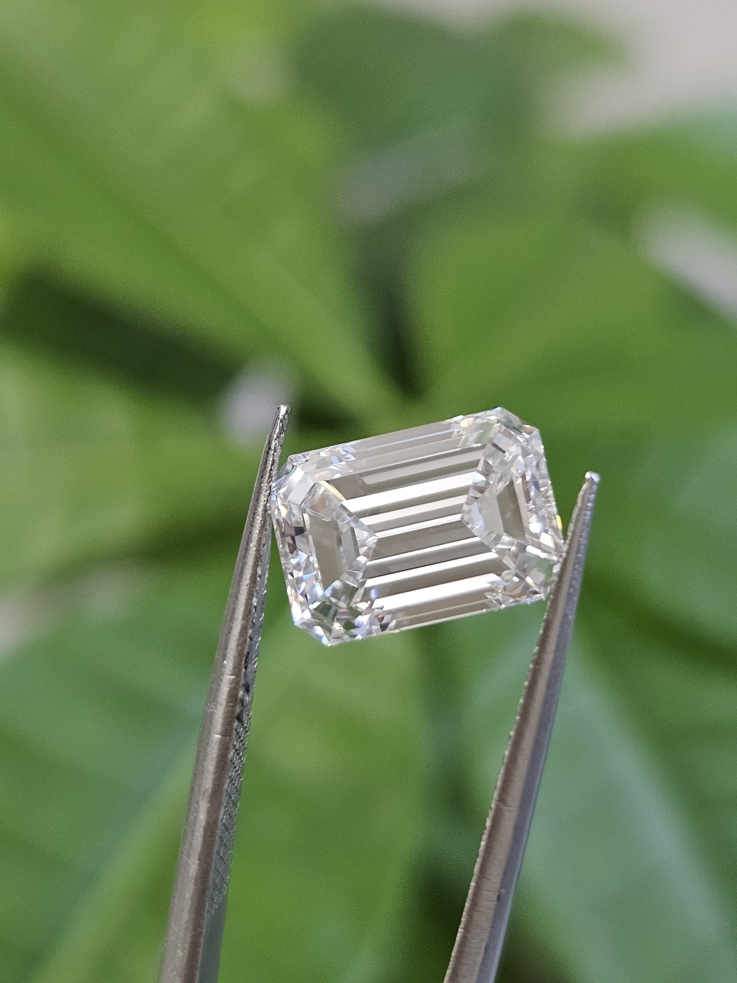IGI 3.10CT EMERALD CUT E VVS2