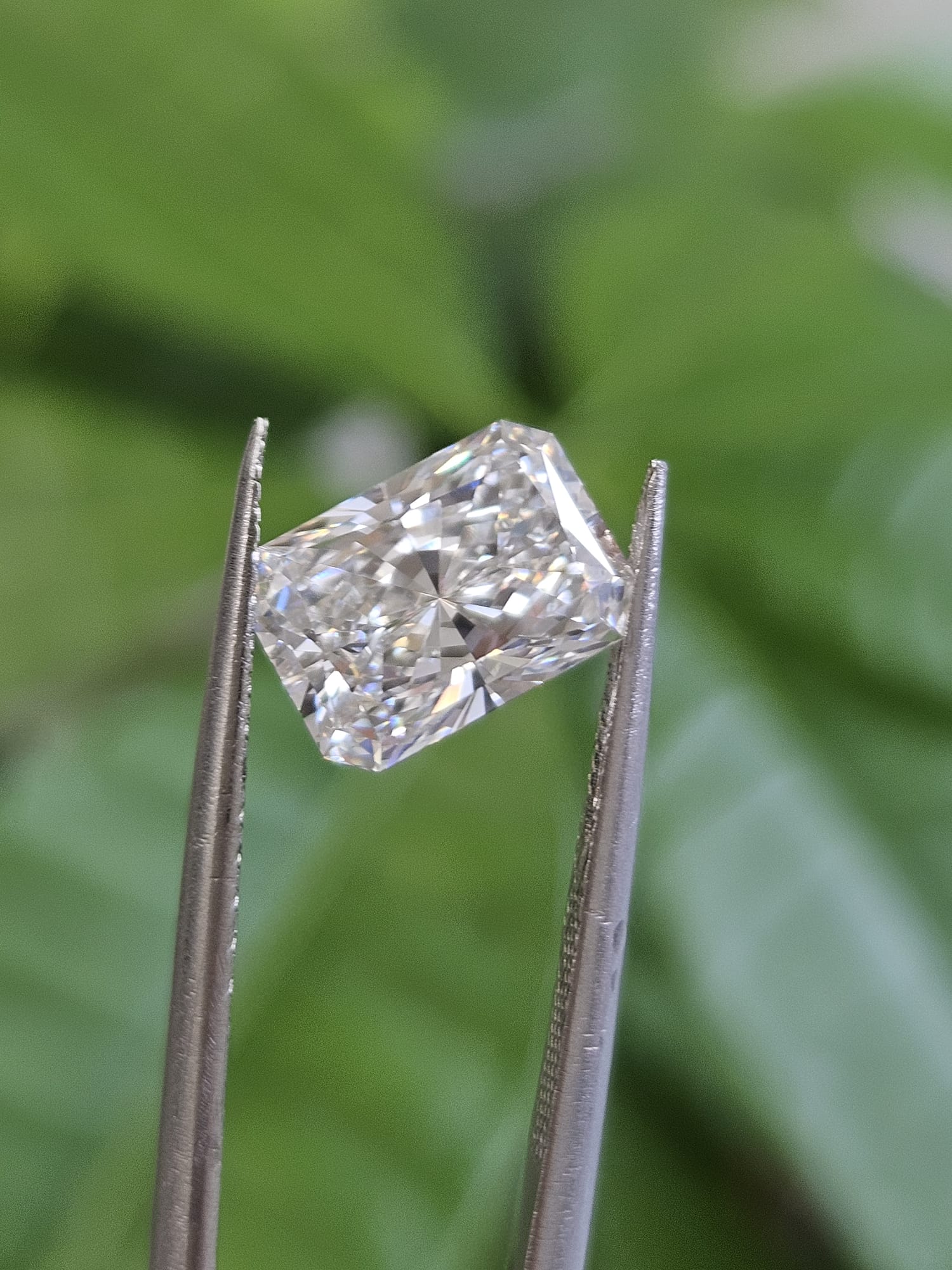 IGI 2.52CT RADIANT F VVS2