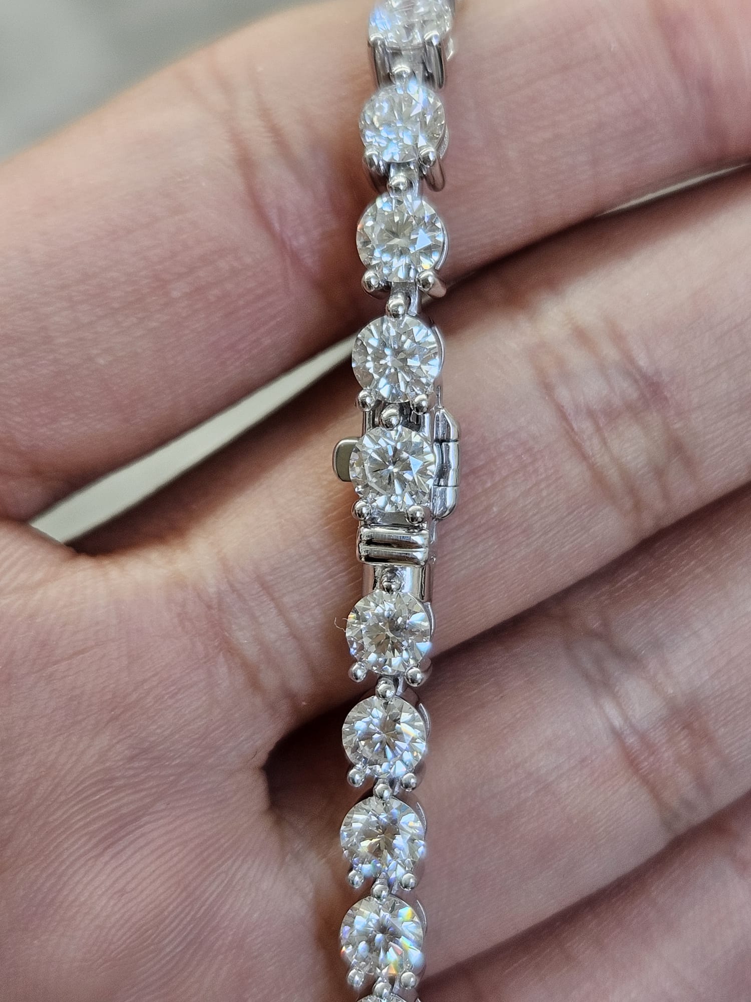 8.55cttw White Gold "Stronger Link" 3 Prong Lab Diamond 7" Tennis Bracelet