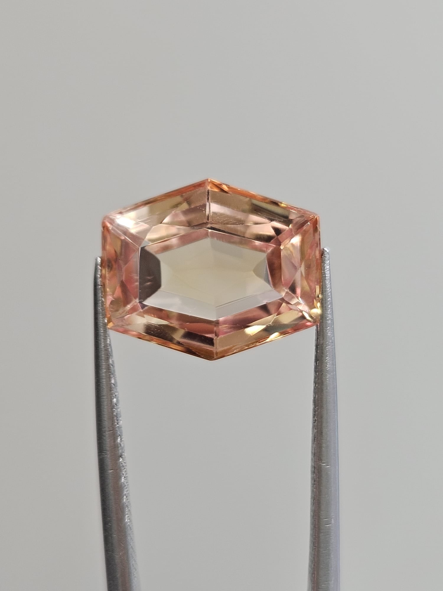 GIA 6.35CT HEXAGONAL ORANGE-YELLOW