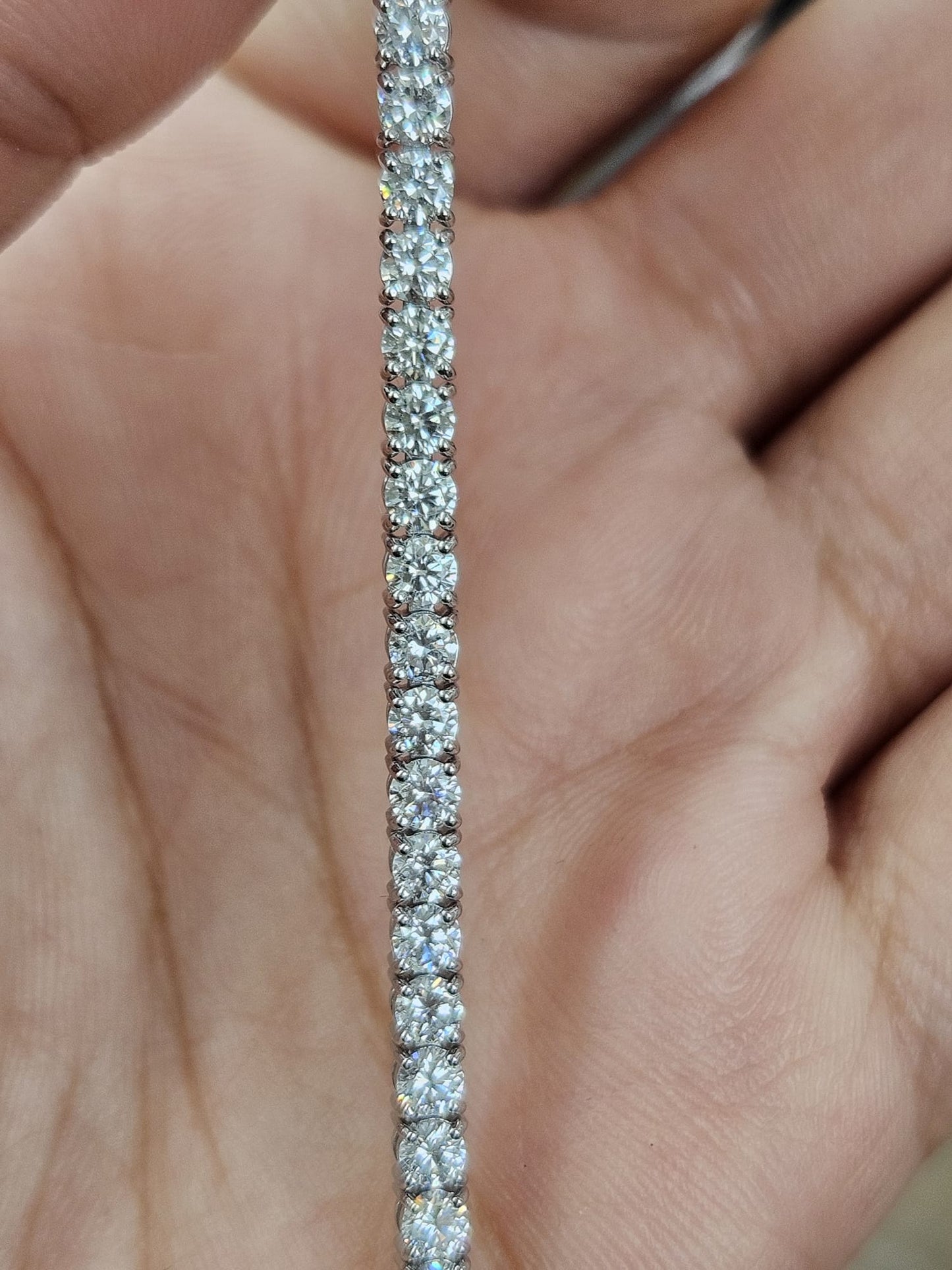 IGI 4.21cttw White Gold Lab Diamond 7" Tennis Bracelet
