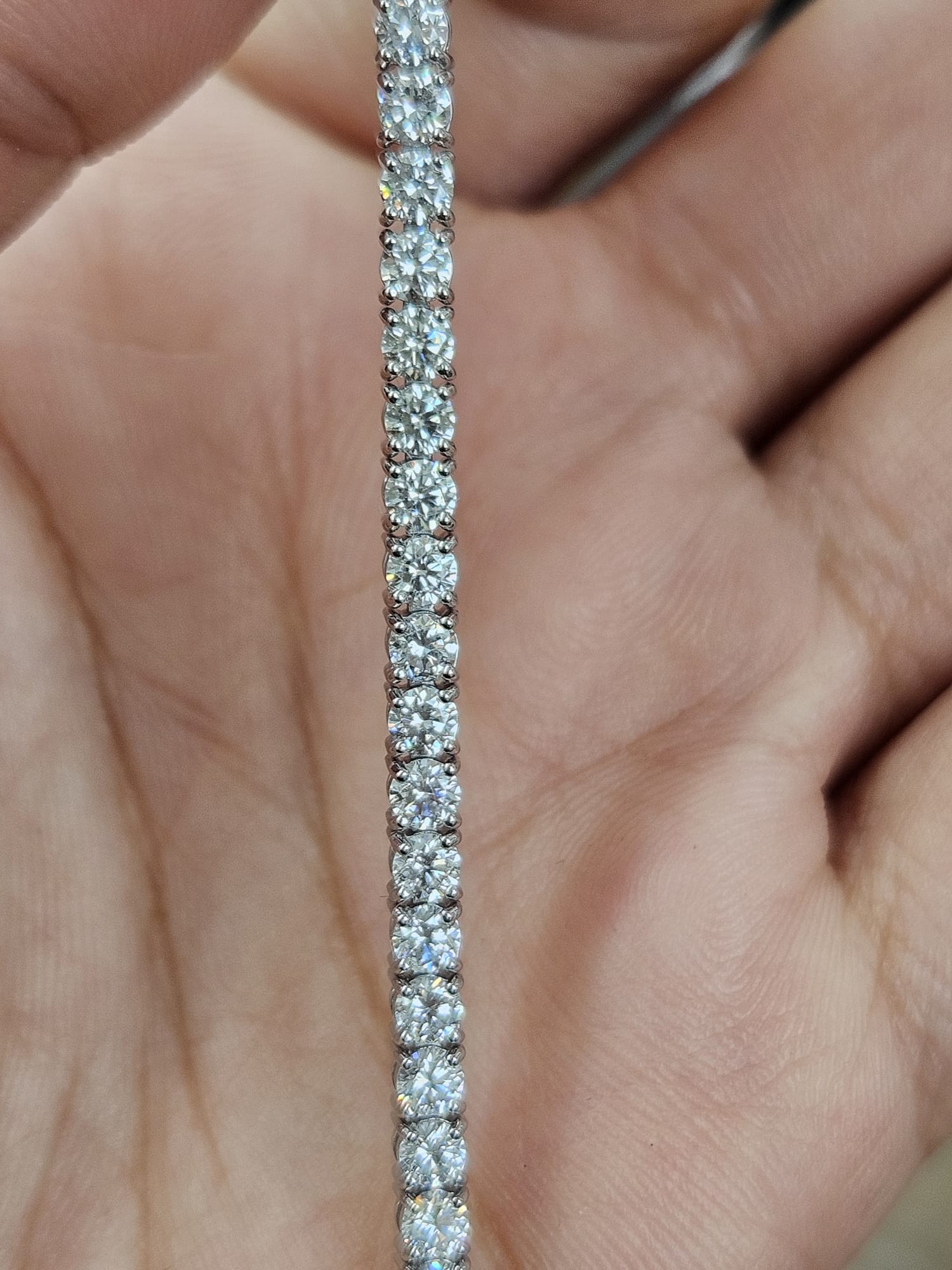 IGI 4.21cttw White Gold Lab Diamond 7" Tennis Bracelet