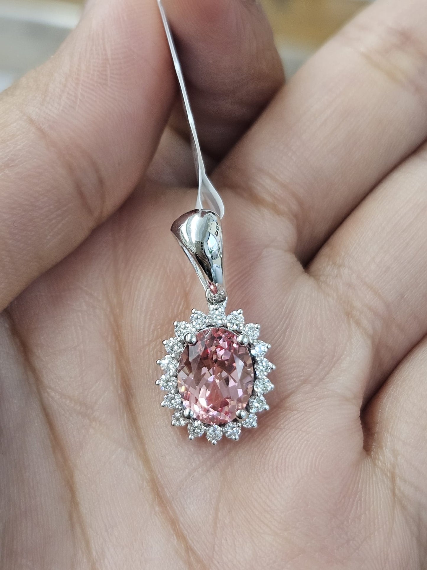 2.71cttw White Gold Fancy Pink OVal Lab Diamond Pendant