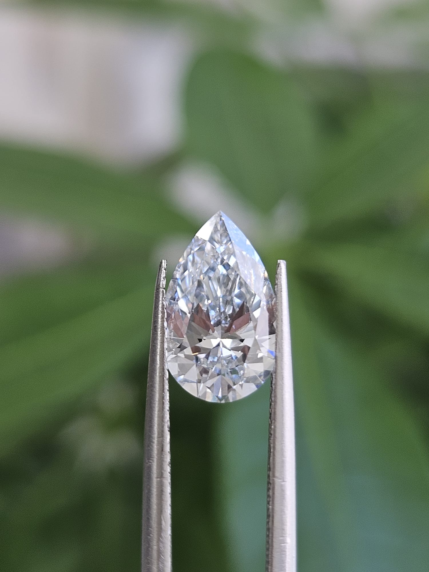 IGI 1.57CT PEAR G VS1