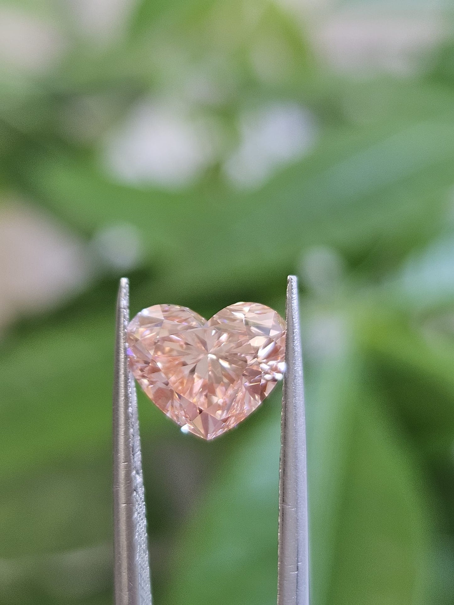 IGI 2.04CT HEART FANCY VIVID PINK VS1