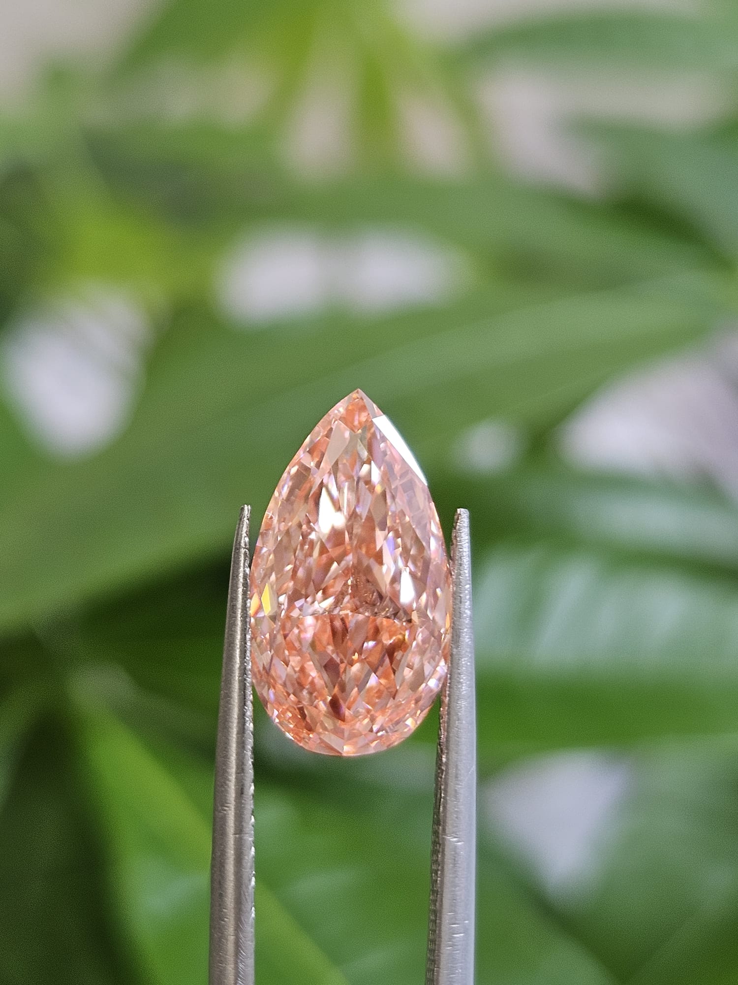 IGI 3.50CT PEAR FANCY VIVID VIVID PINK VVS2