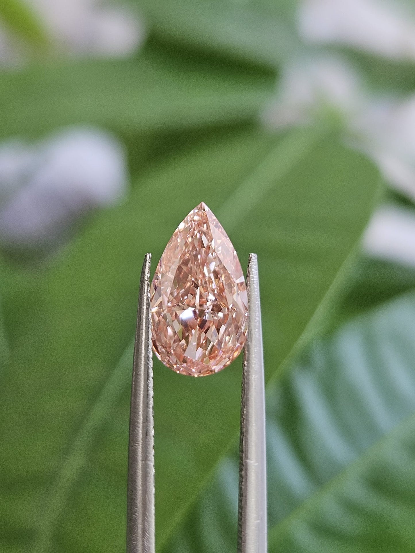 IGI 1.58CT PEAR FANCY VIVID PINK VS1