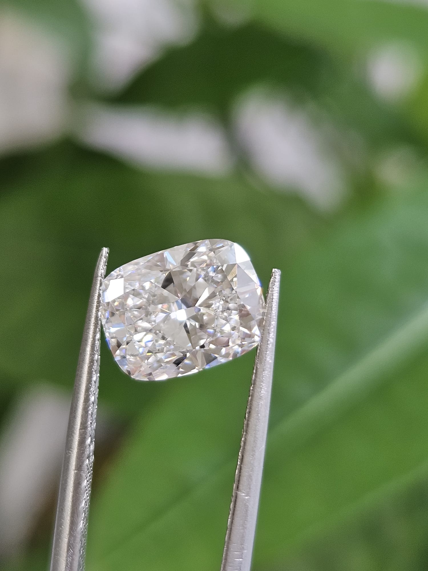 IGI 2.05CT CUSHION E VVS2