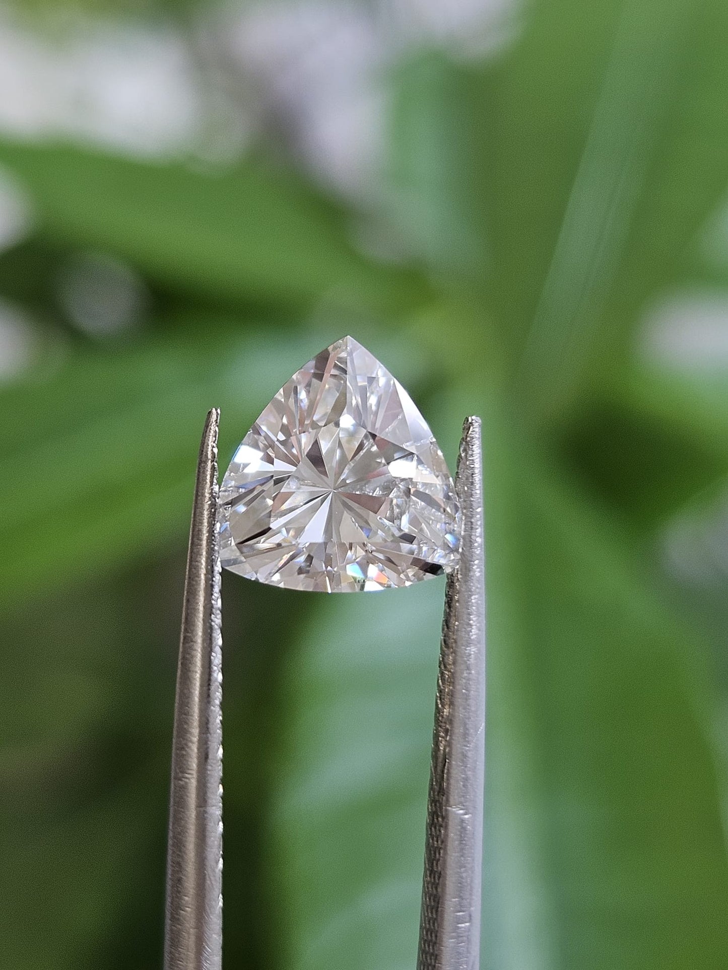 IGI 1.40CT TRIANGLE E VS1