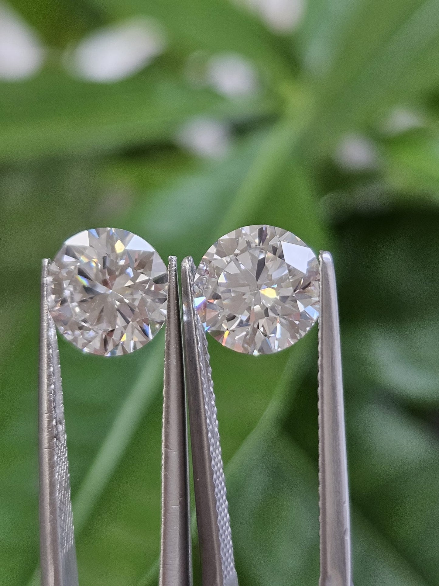 IGI 2.01CT + 2.05CT ROUND E VS1 PAIR