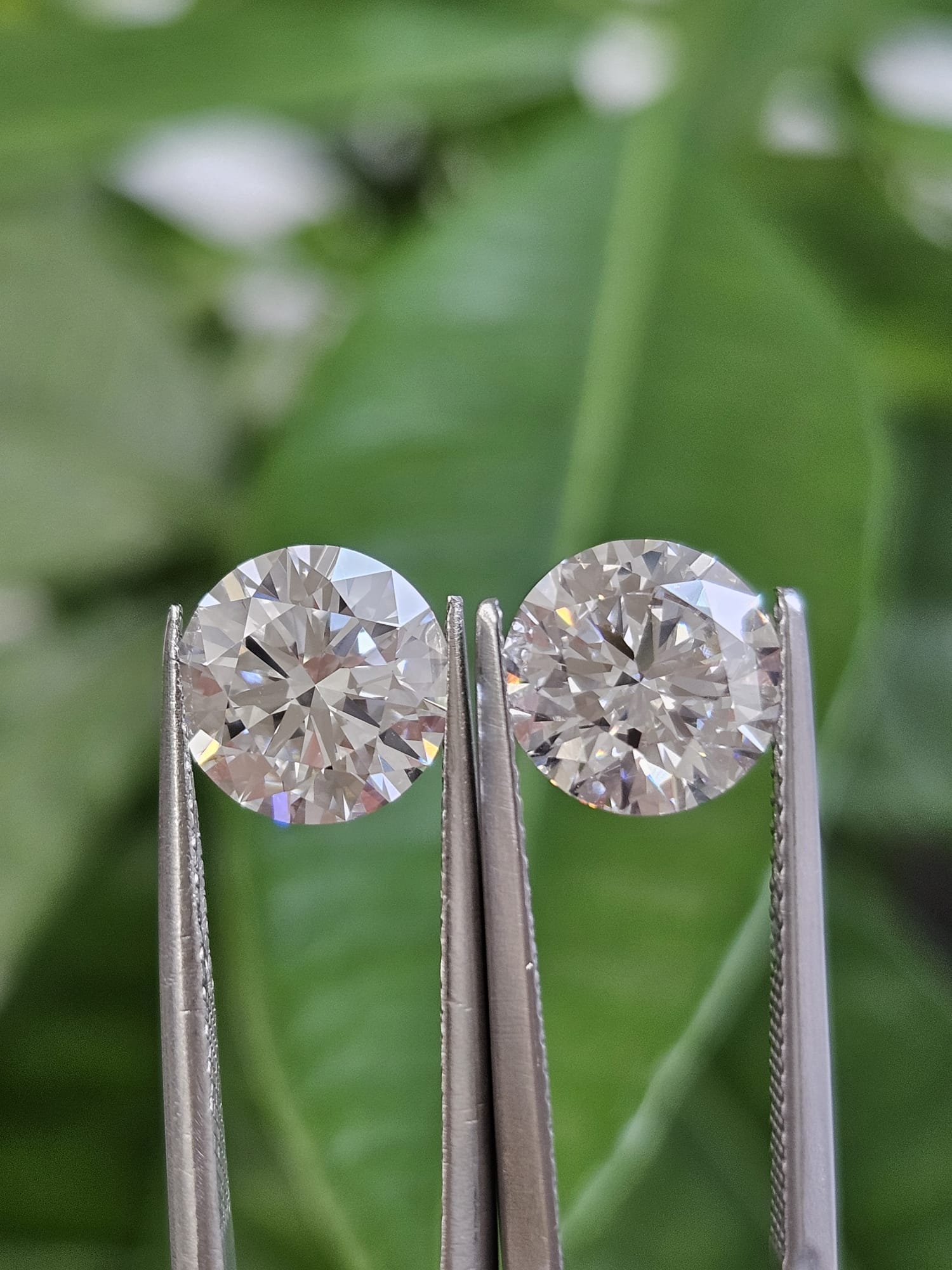 IGI 2.05CT + 2.06CT ROUND E VVS2 PAIR