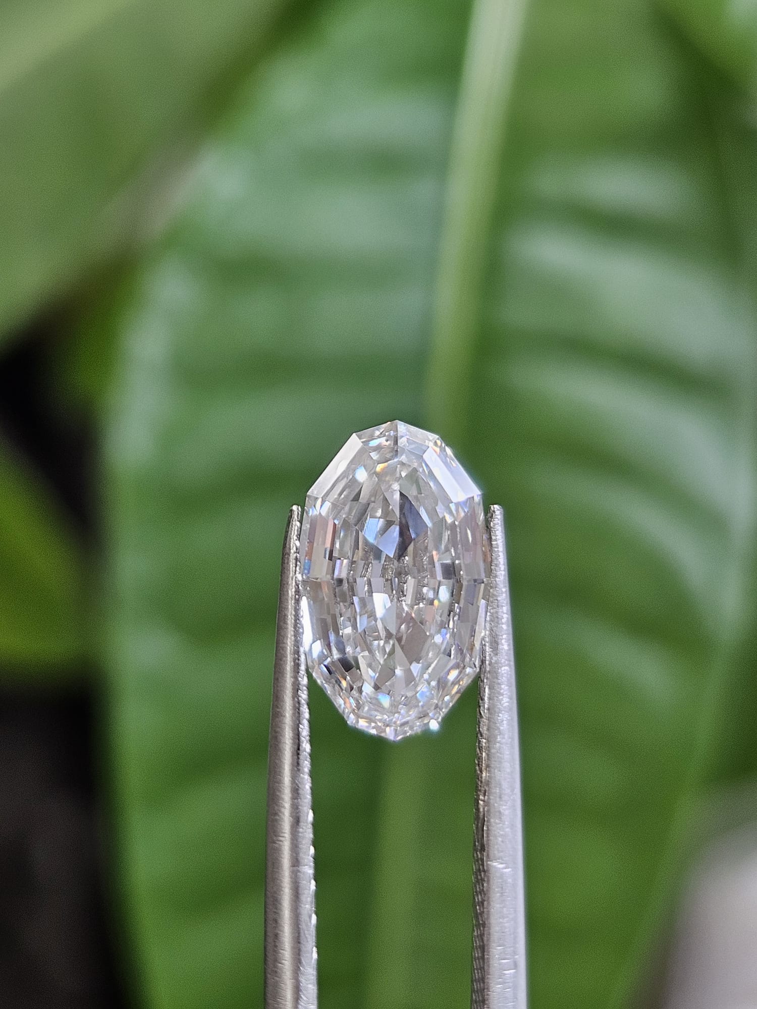 IGI 1.96CT OVAL STEP CUT F VS1