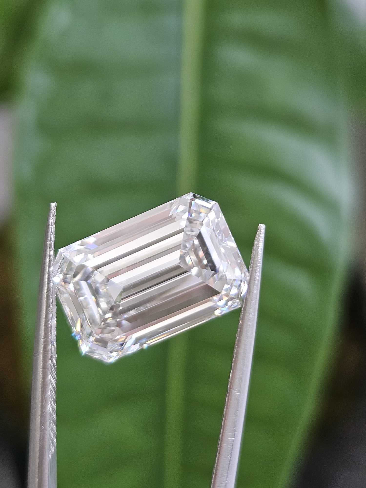 IGI 6.56CT EMERALD F VS1