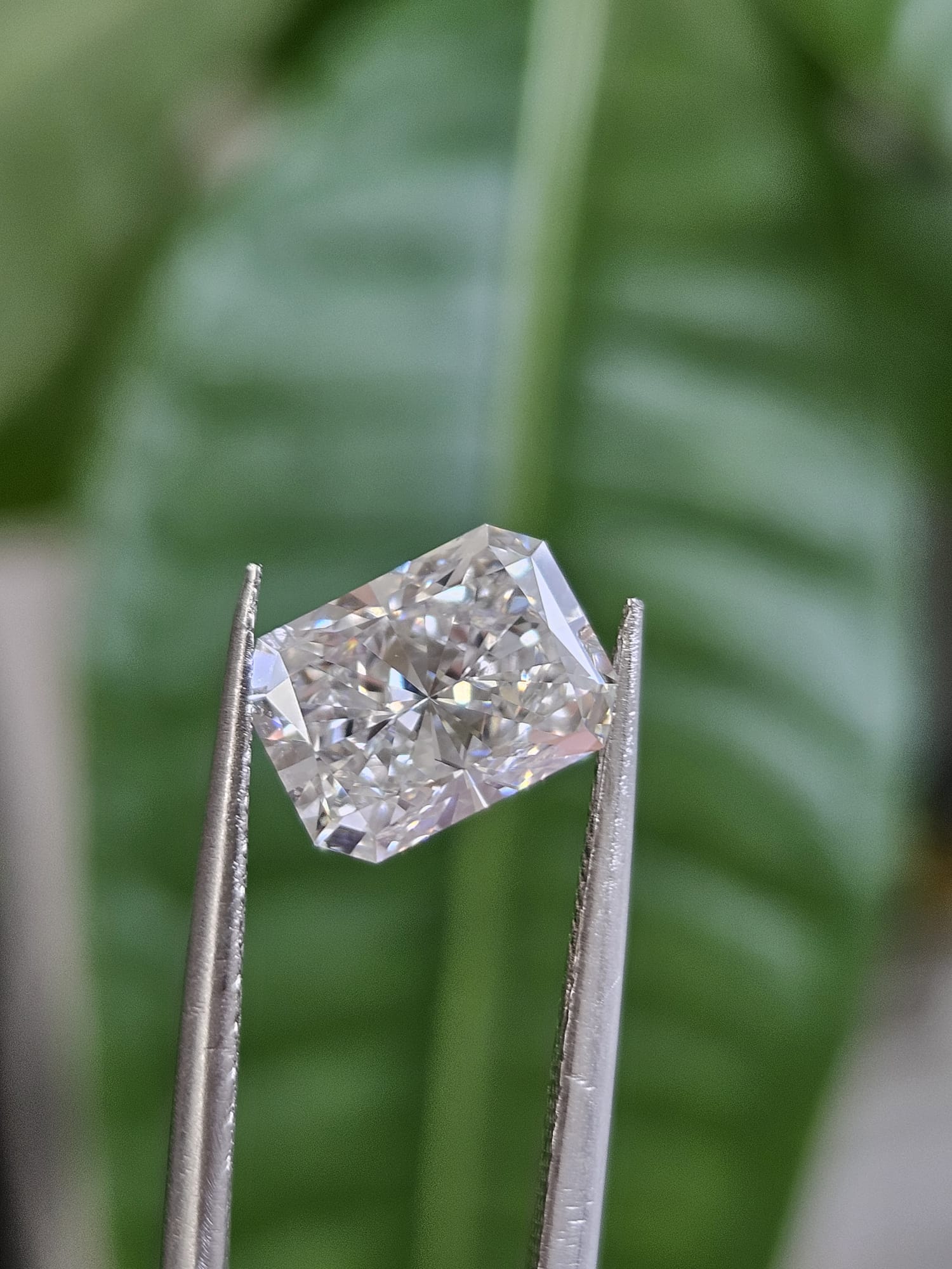 IGI 2.02CT RADIANT E VS1