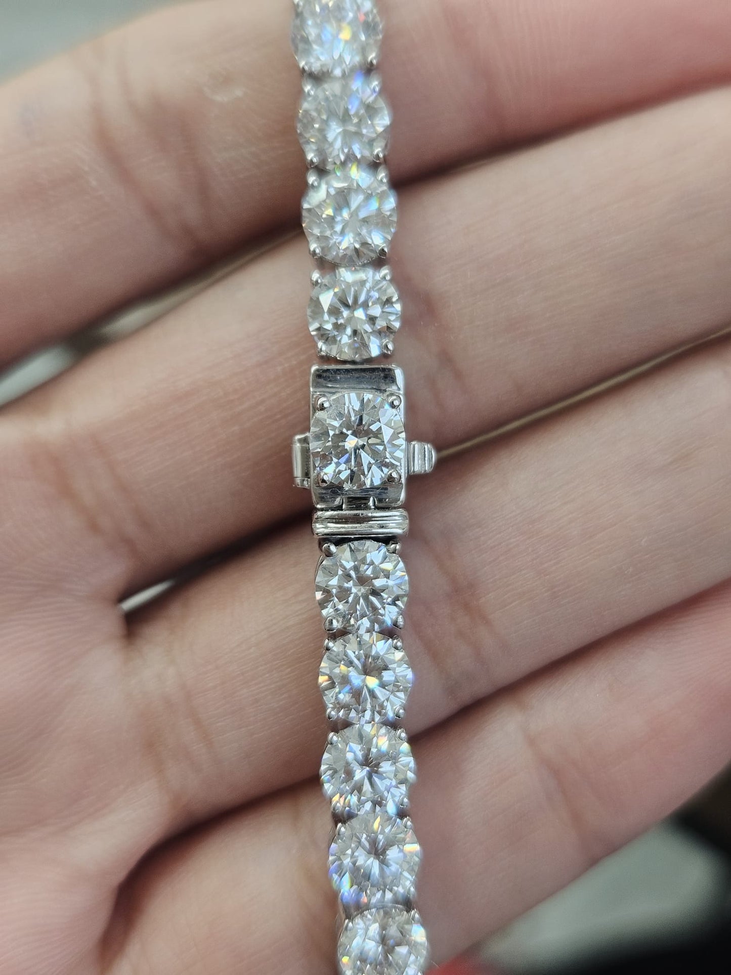 18K White Gold 18.26cttw Lab Diamond 7" Tennis Bracelet