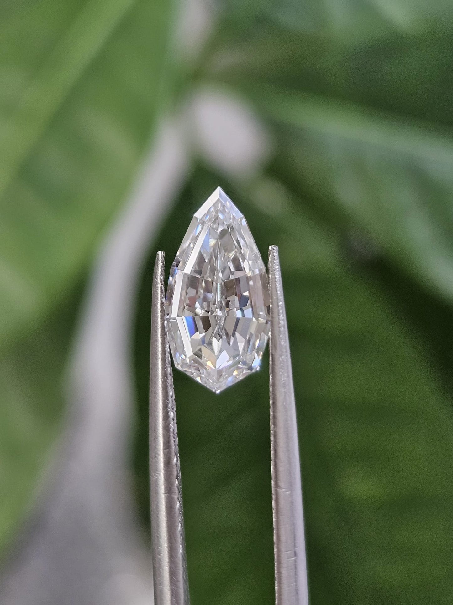 IGI 1.41CT PEAR STEP CUT E VS1