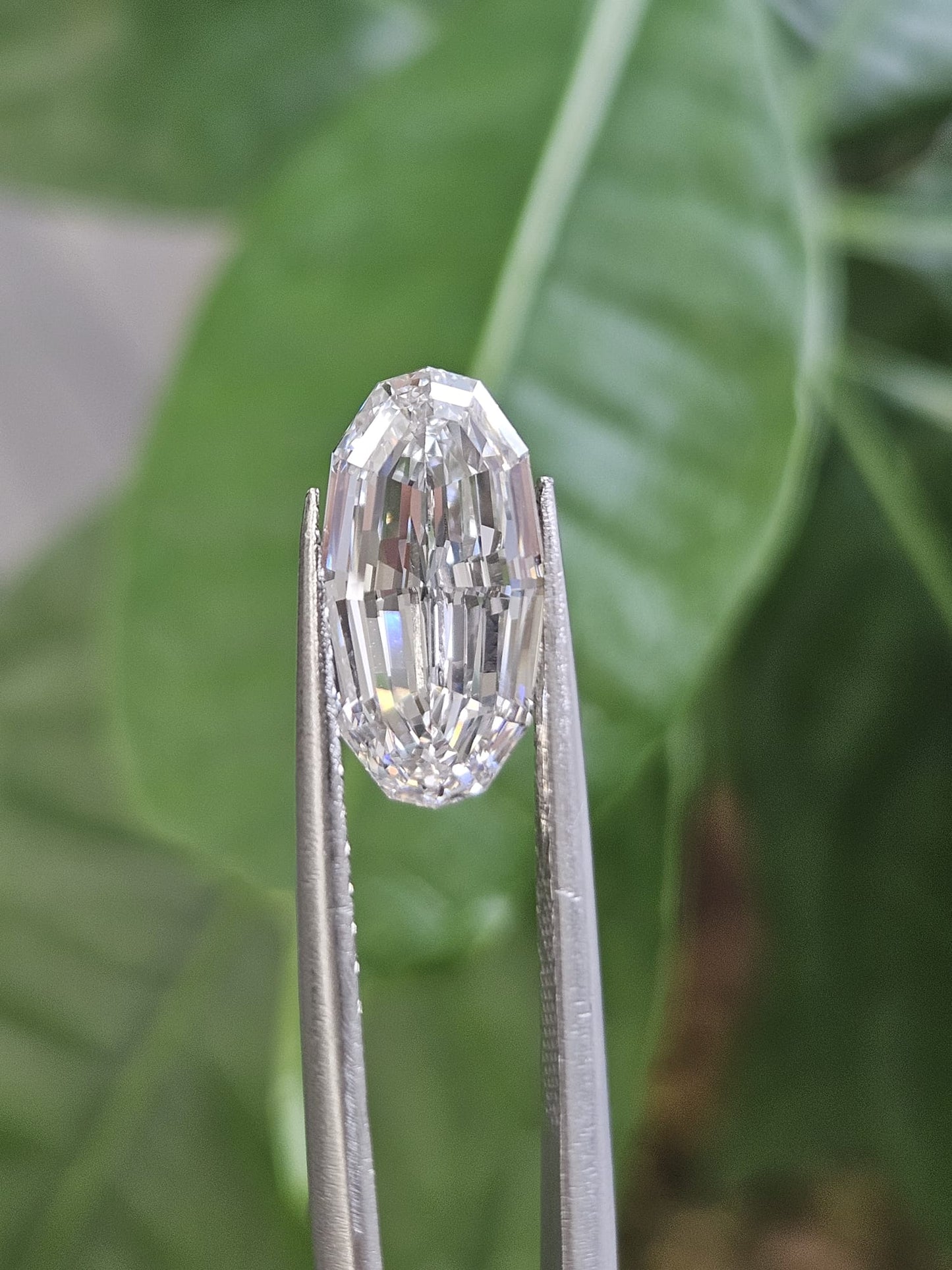 IGI 3.08CT OVAL STEP CUT G VS1