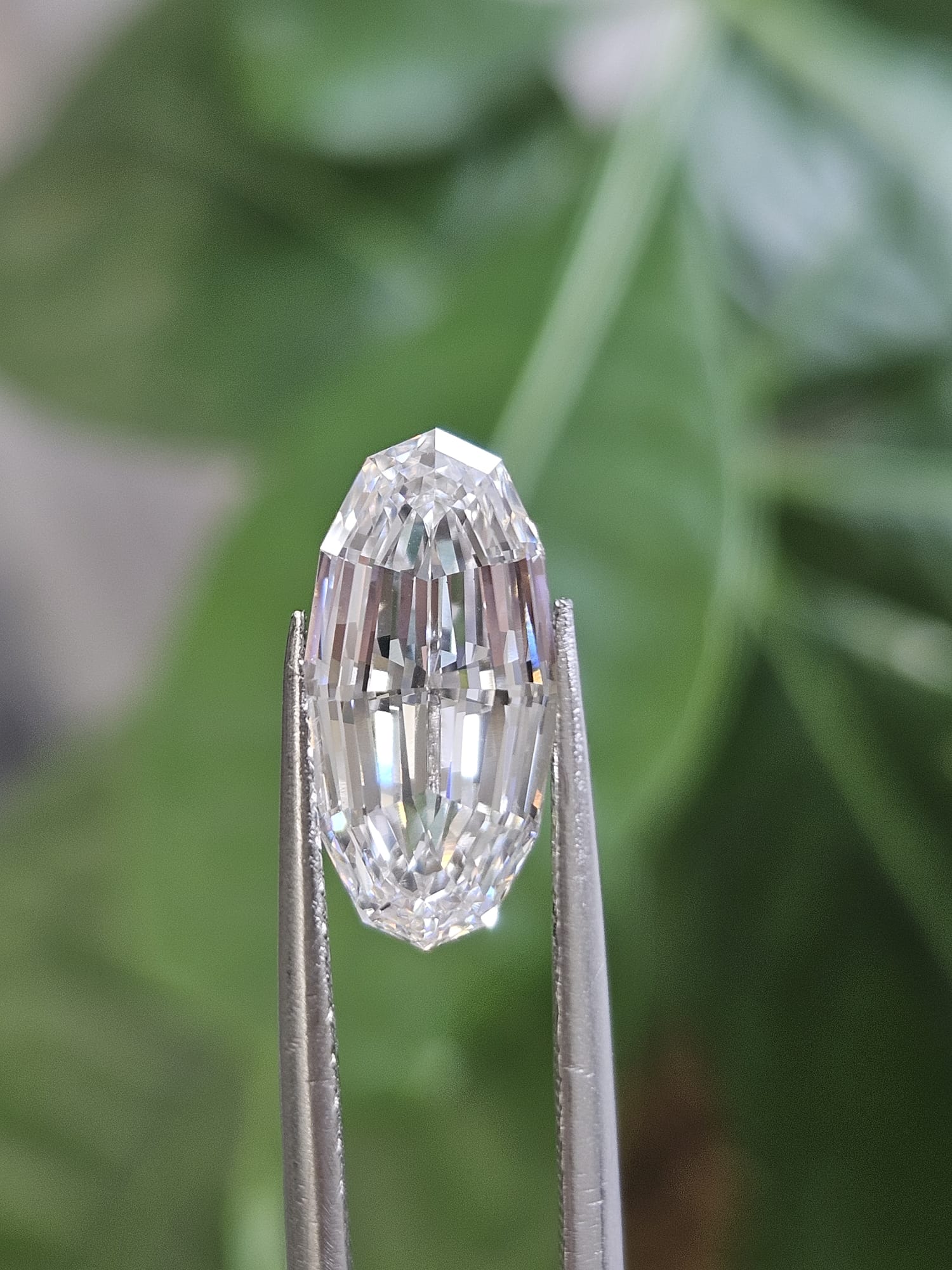 IGI 3.09CT OVAL STEP CUT F VVS2