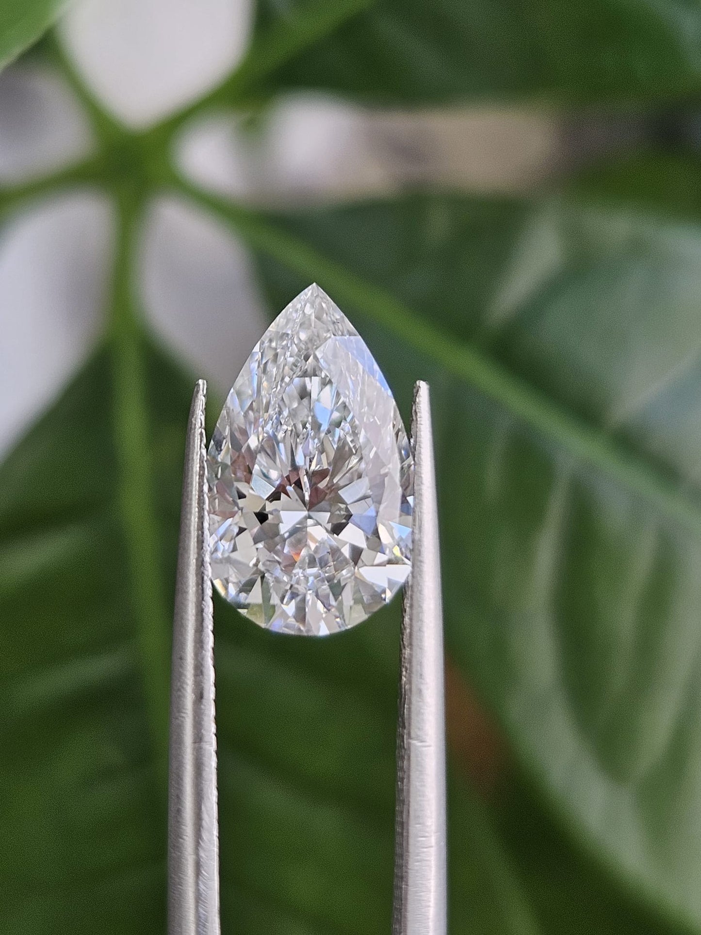 IGI 2.25CT PEAR D VS1