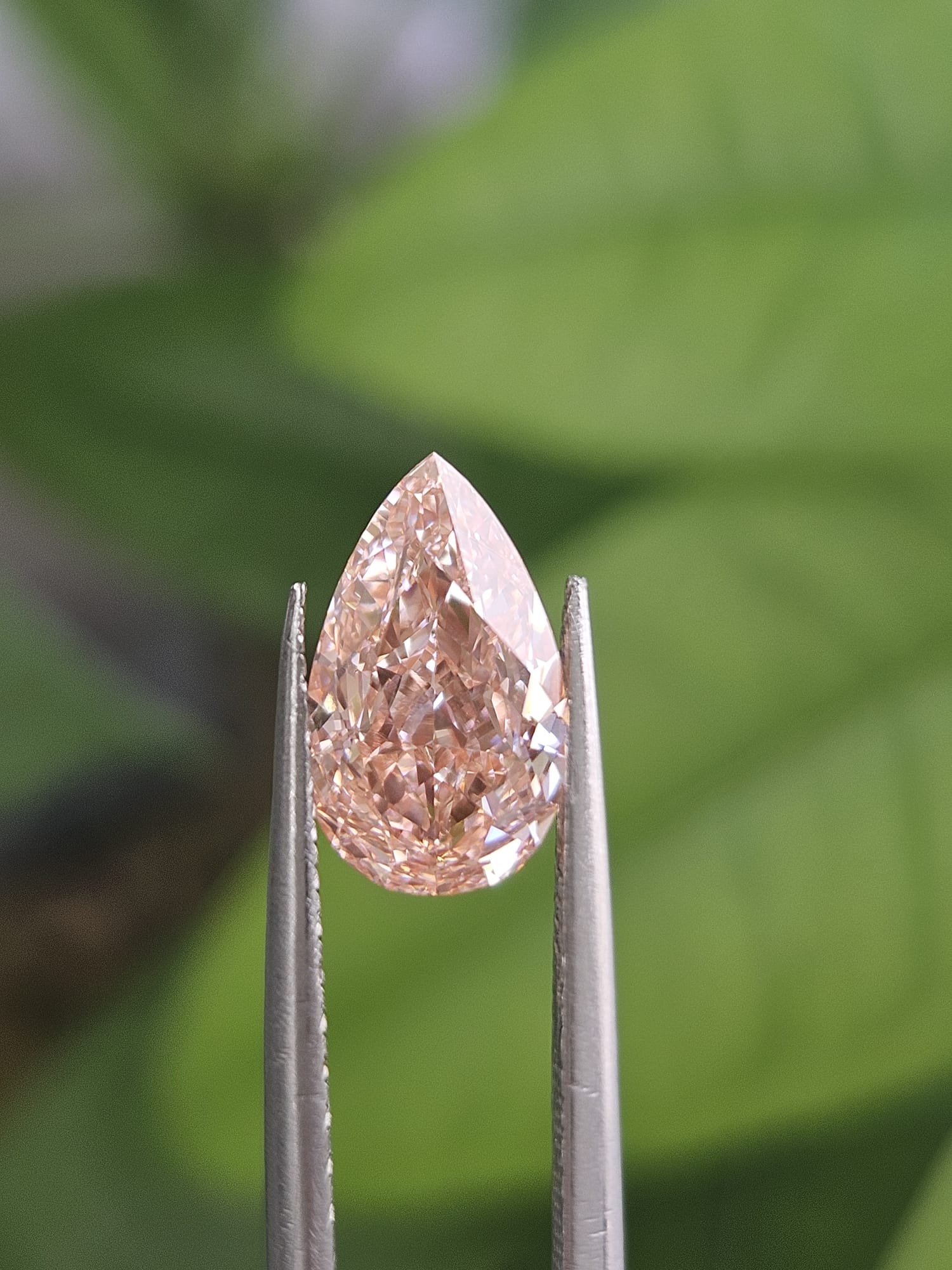 IGI 2.01CT PEAR FANCY VIVID PINK VVS2