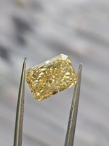 IGI 3.25CT RADIANT FANCY VIVID YELLOW VS1