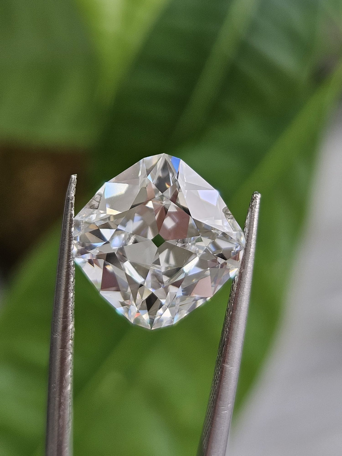 IGI 4.09CT SQUARE OMC E VVS2