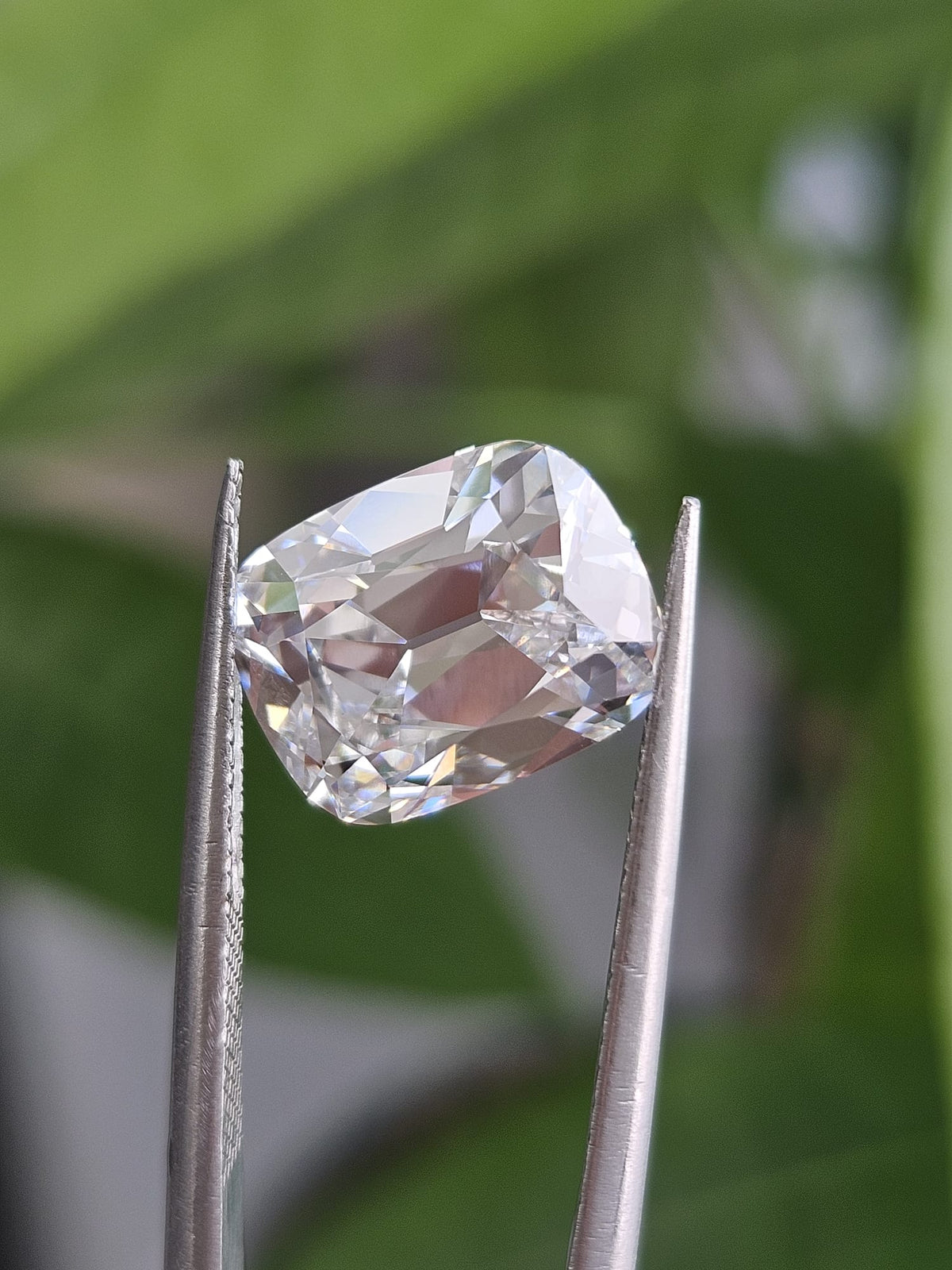 IGI 4.04CT OMC F VVS2