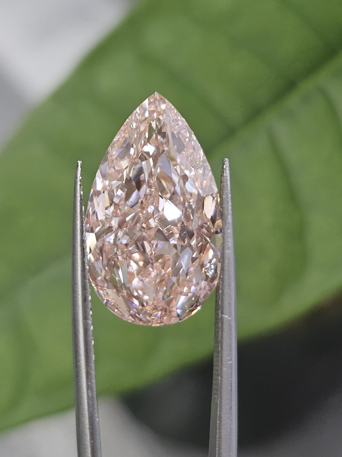 IGI 8.61CT PEAR FANCY INTENSE PINK VS1