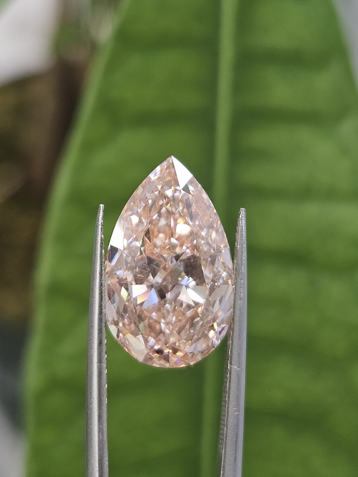 IGI 8CT PEAR FANCY VIVID PINK VS1