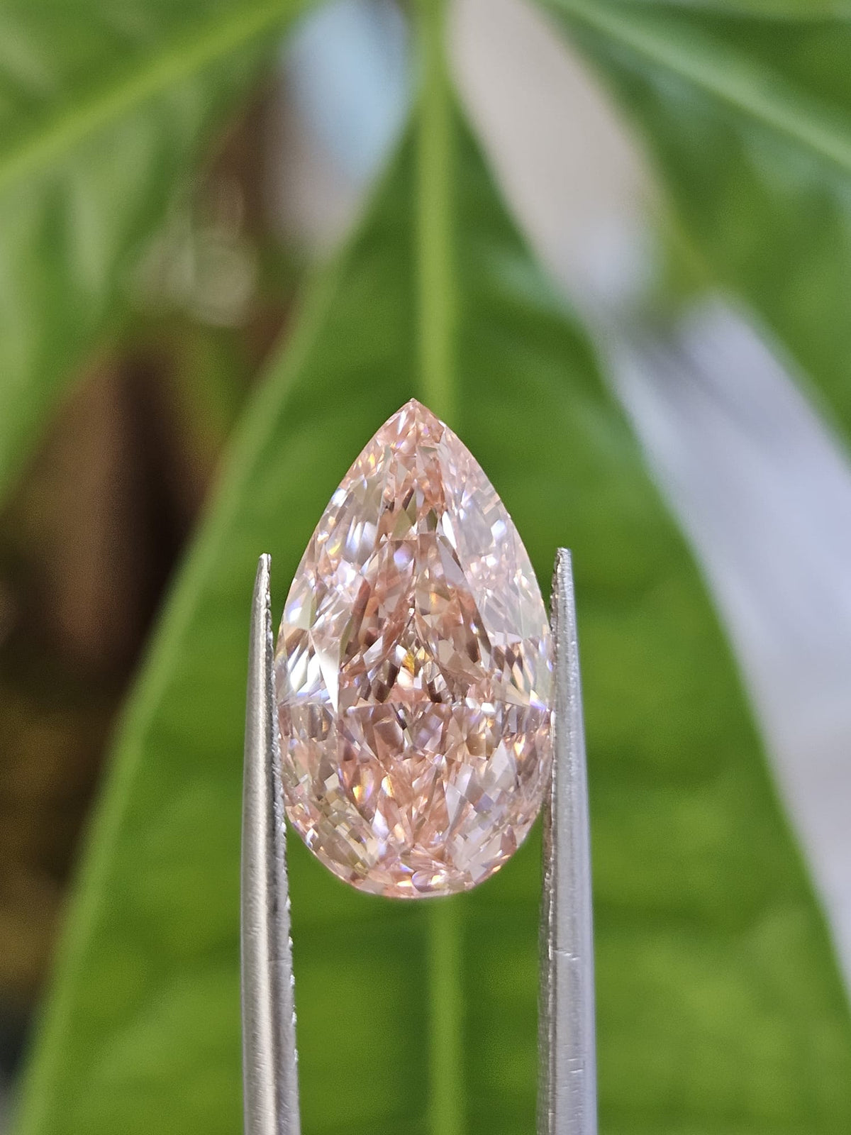 IGI 5.08CT PEAR FANCY VIVID PINK VS1