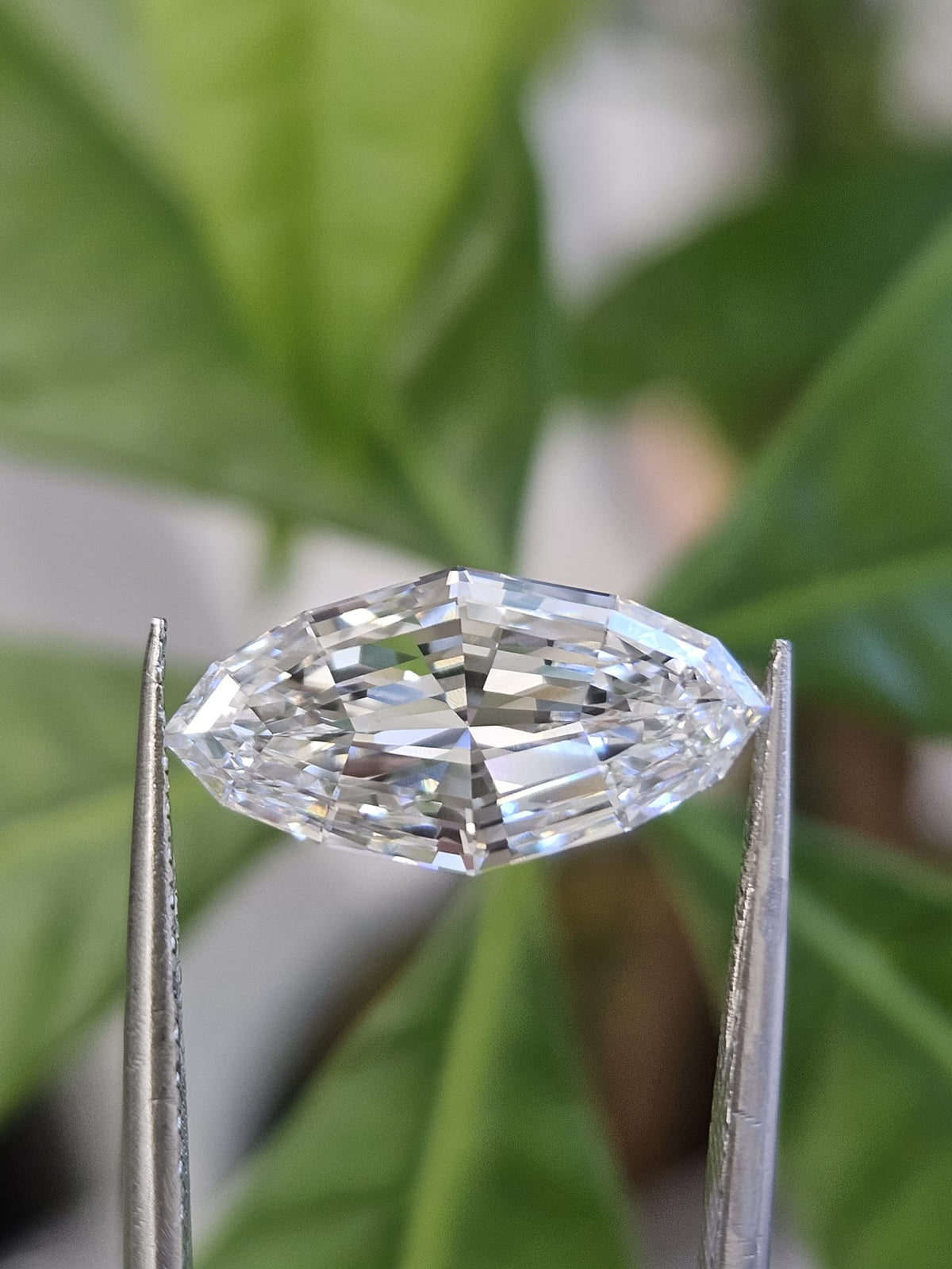 IGI 4.10CT MARQUISE STEP CUT D VVS2