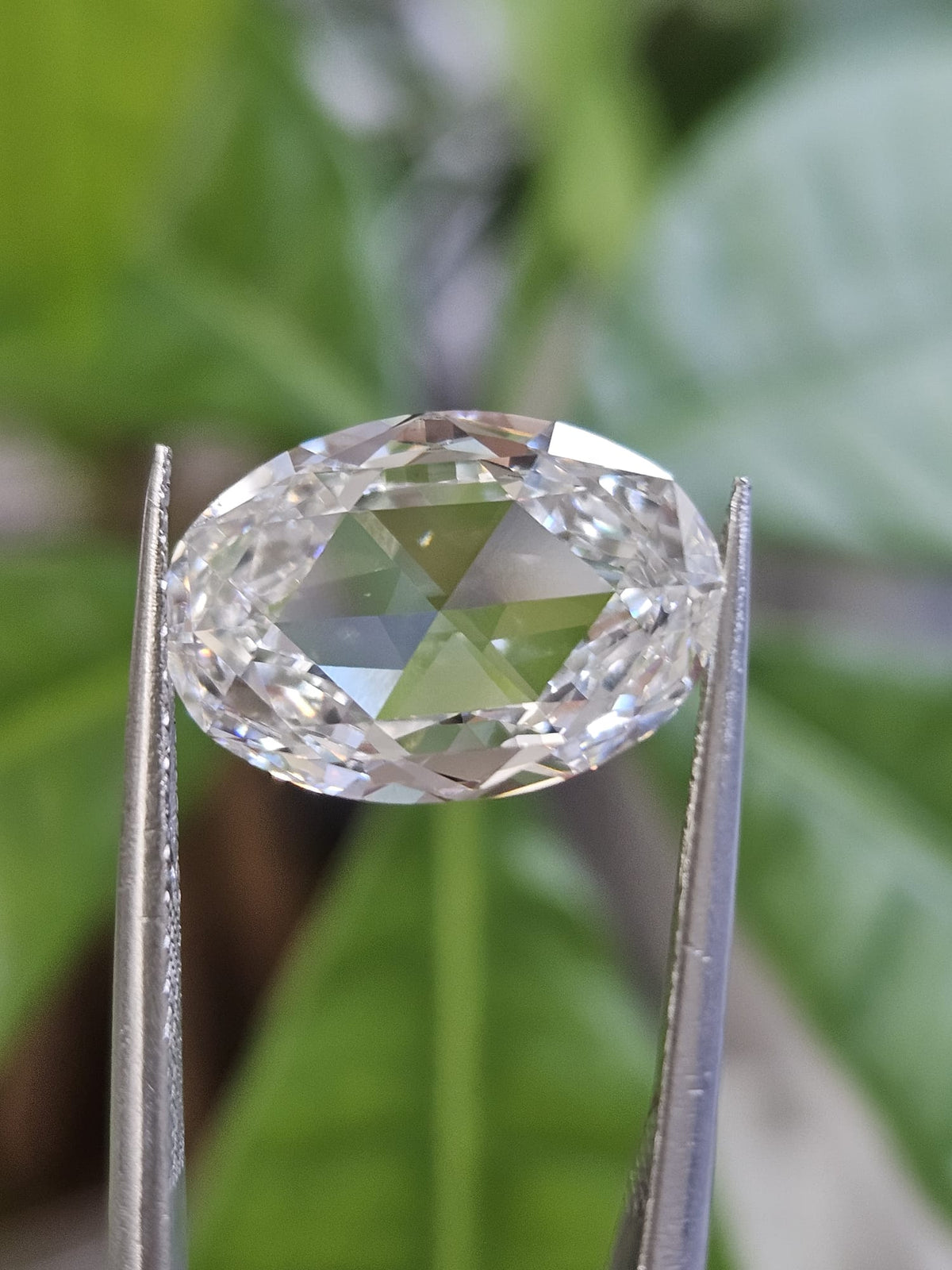 IGI 4.59CT OVAL ROSE CUT E VVS2