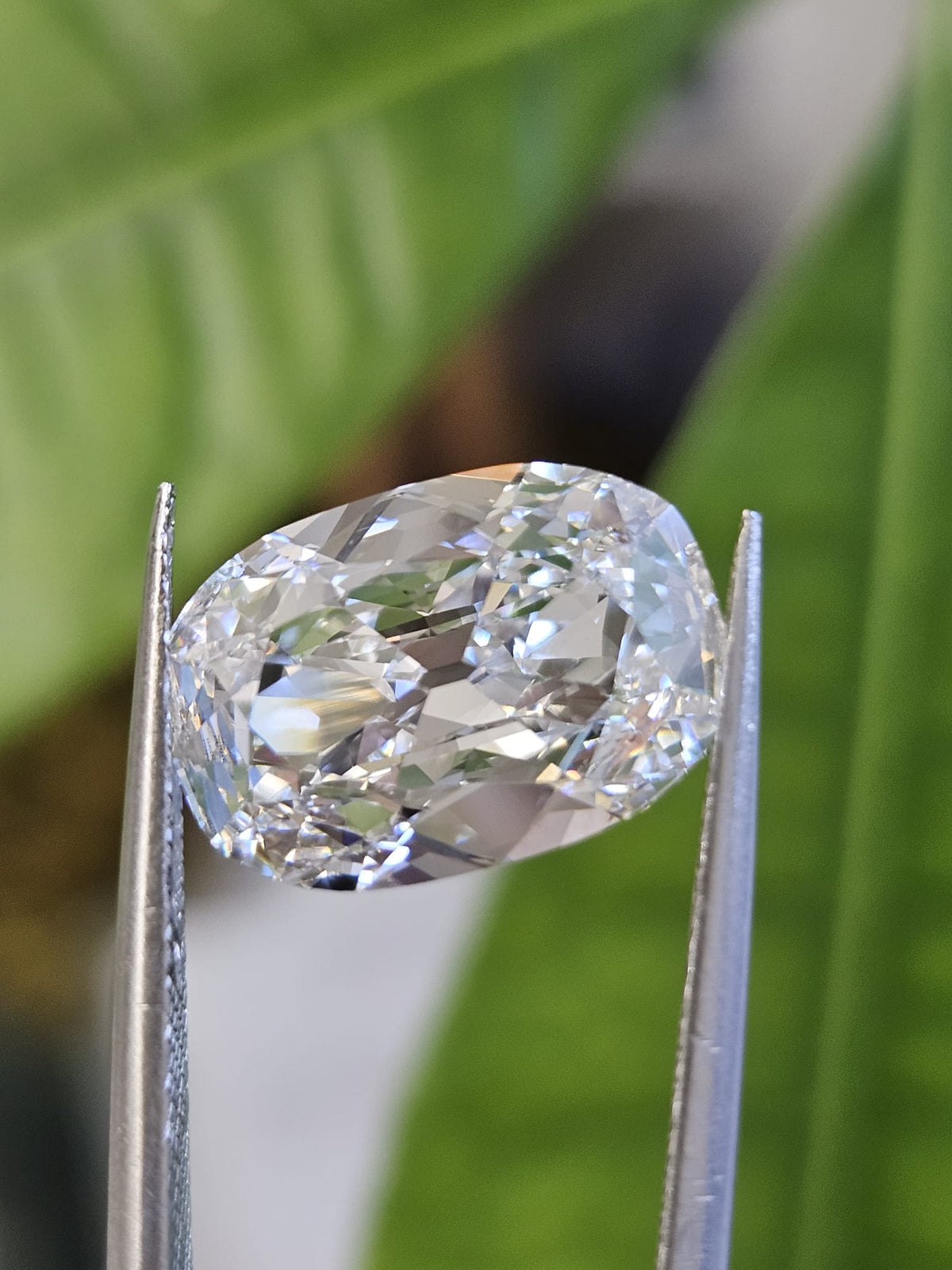 IGI 4.09CT OMC E VVS2