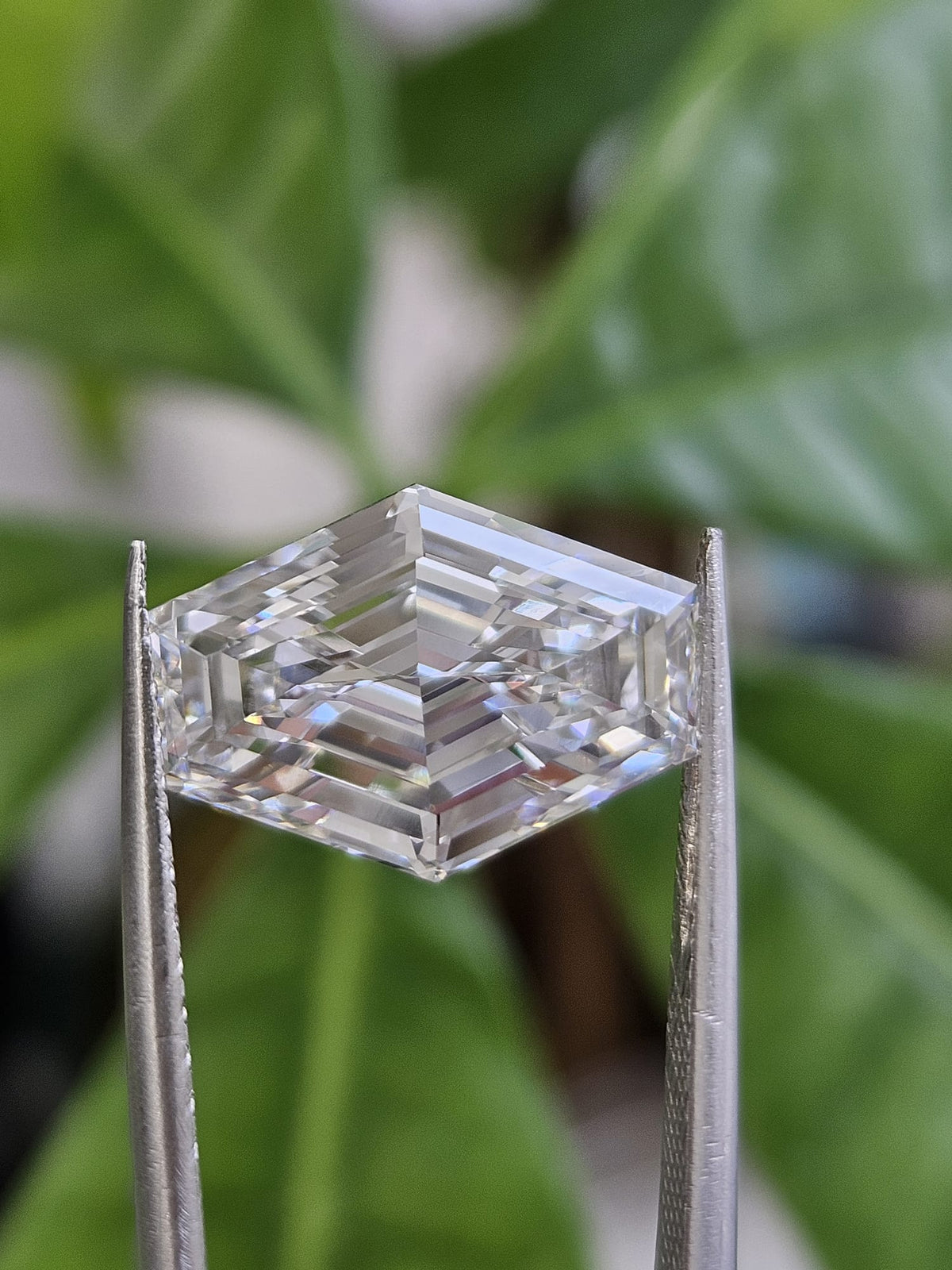 IGI 5.11CT LOZENGE STEP CUT F VS1