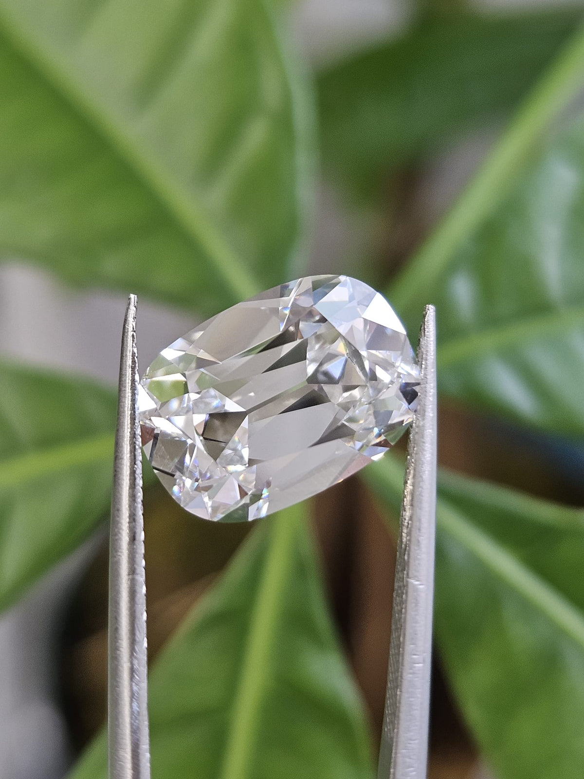IGI 5.12CT OMC E VS1