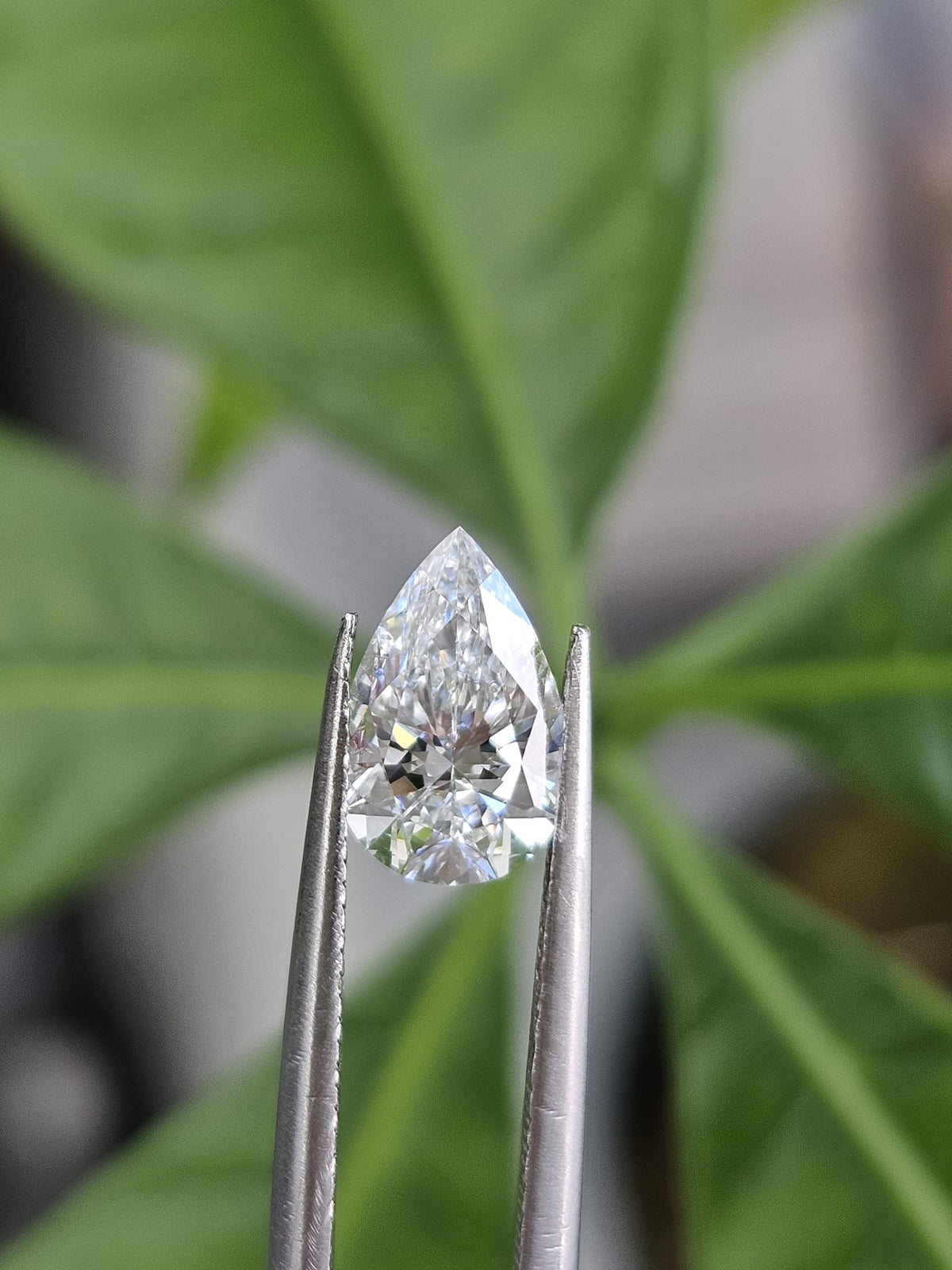 IGI 1.06CT PEAR E VS1