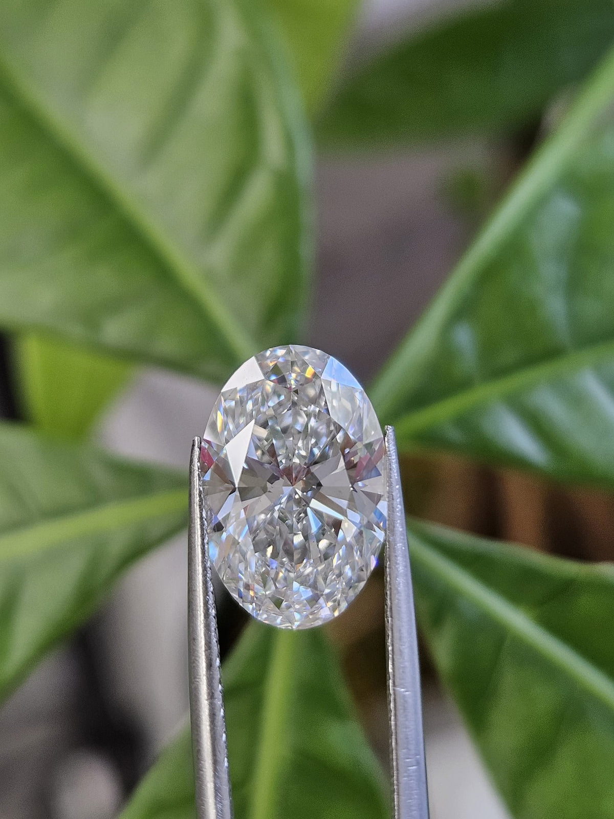 IGI 4.06CT OVAL F VS2