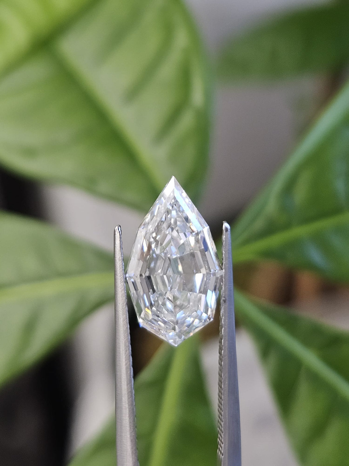 IGI 3.04CT PEAR STEP CUT F VVS2