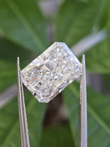IGI 5.10CT RADIANT E VVS2