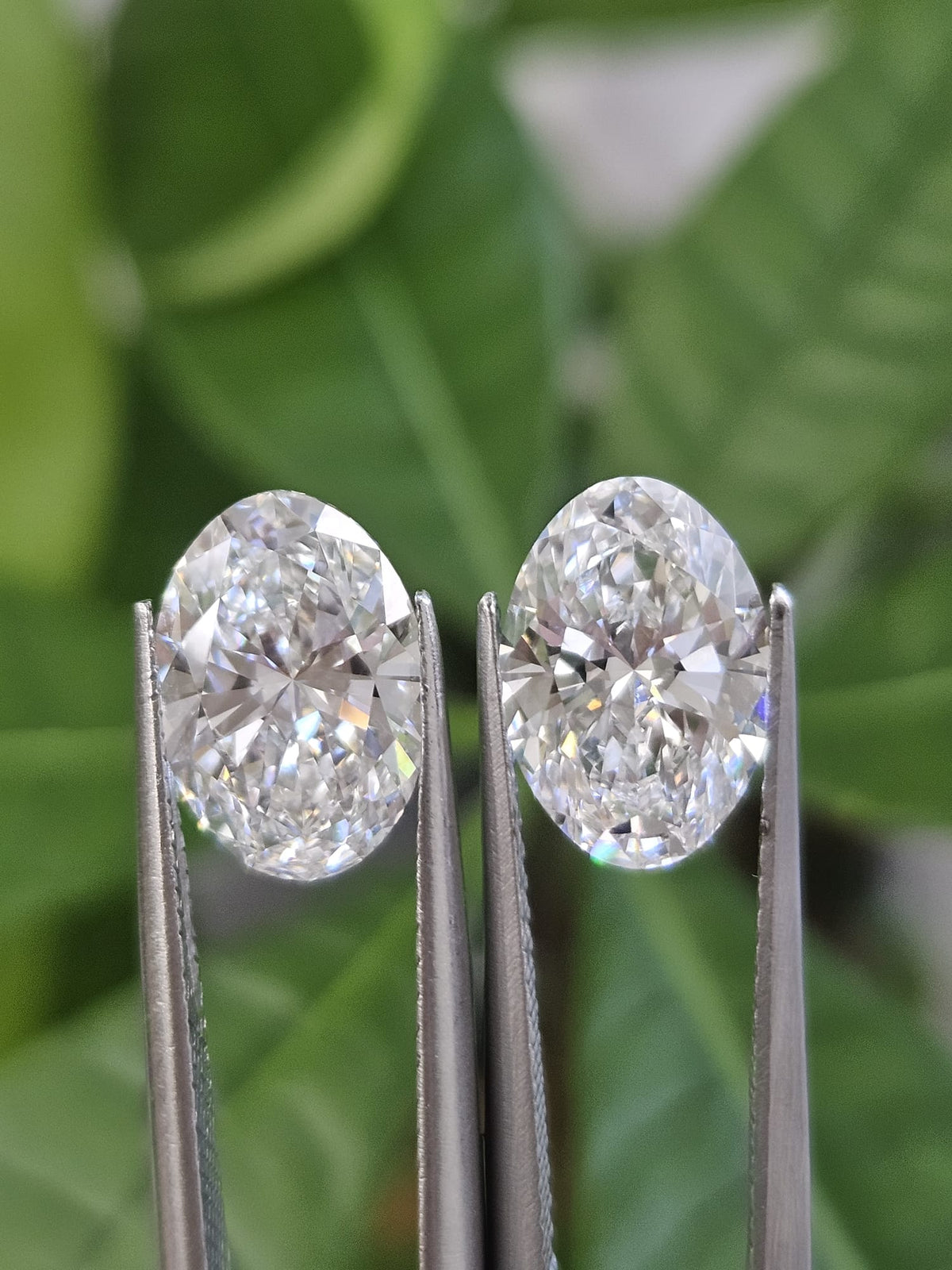 IGI 2.02CT + 2.06CT OVAL PAIR E VVS2