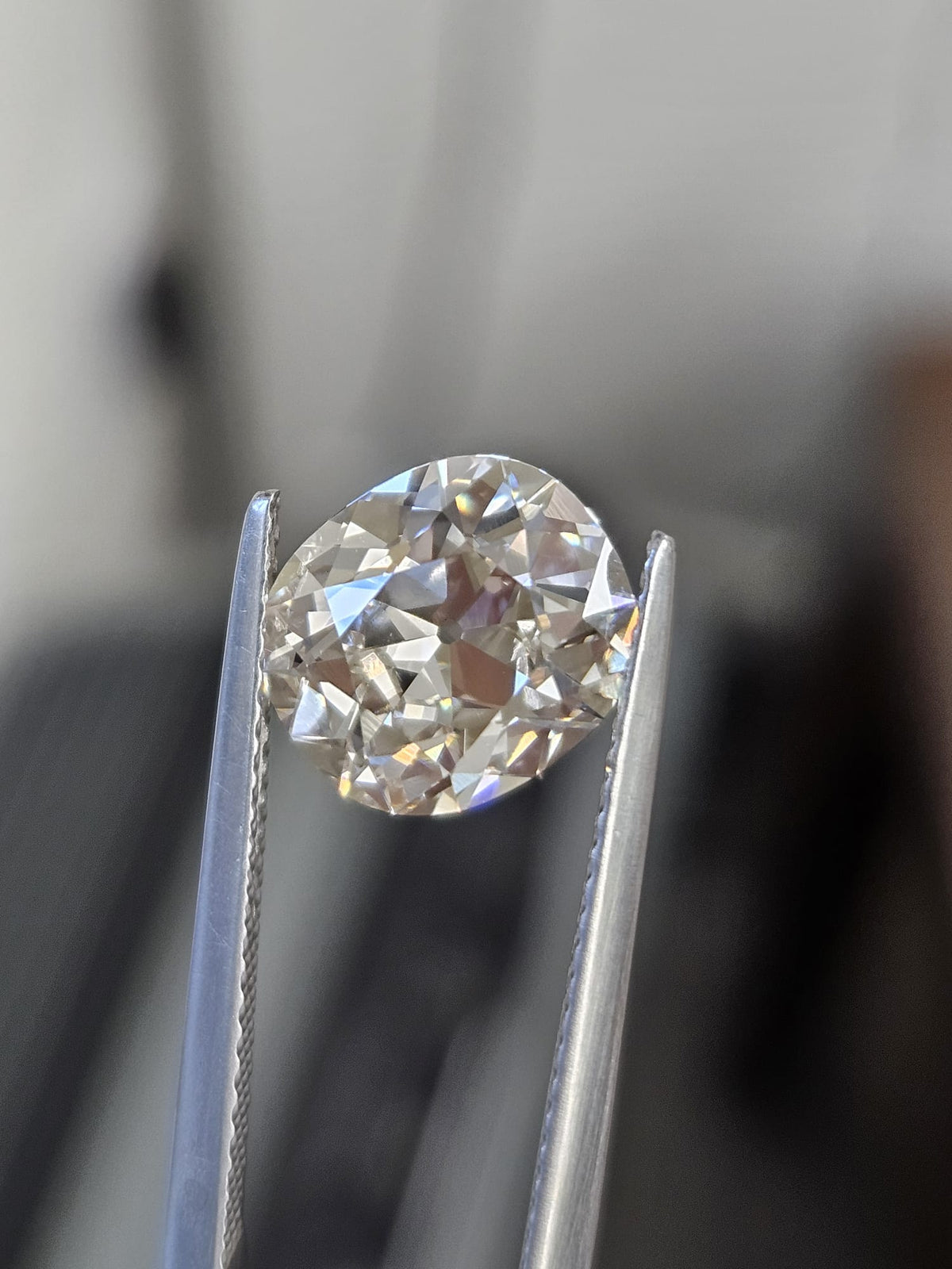 IGI 3.01CT FAINT BROWN OMC L VS1